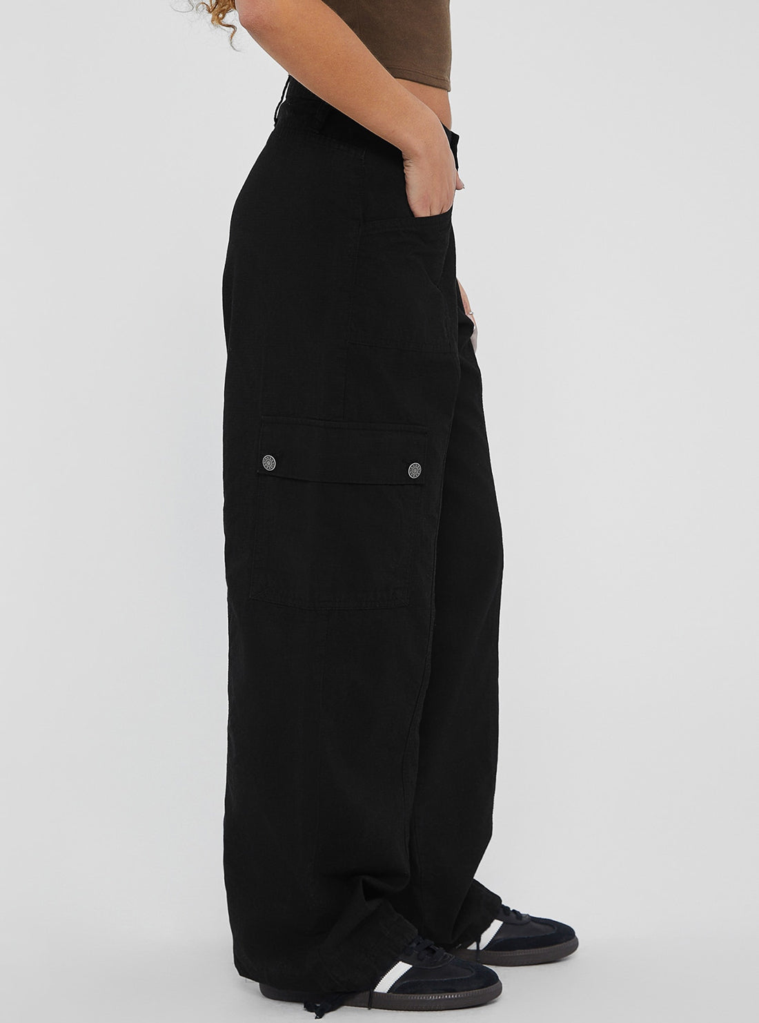 Guess Originals Black Utility Cargo Pants for Men - Stylish & Durable Tactical Pants for Outdoor, Work & Casual Wear