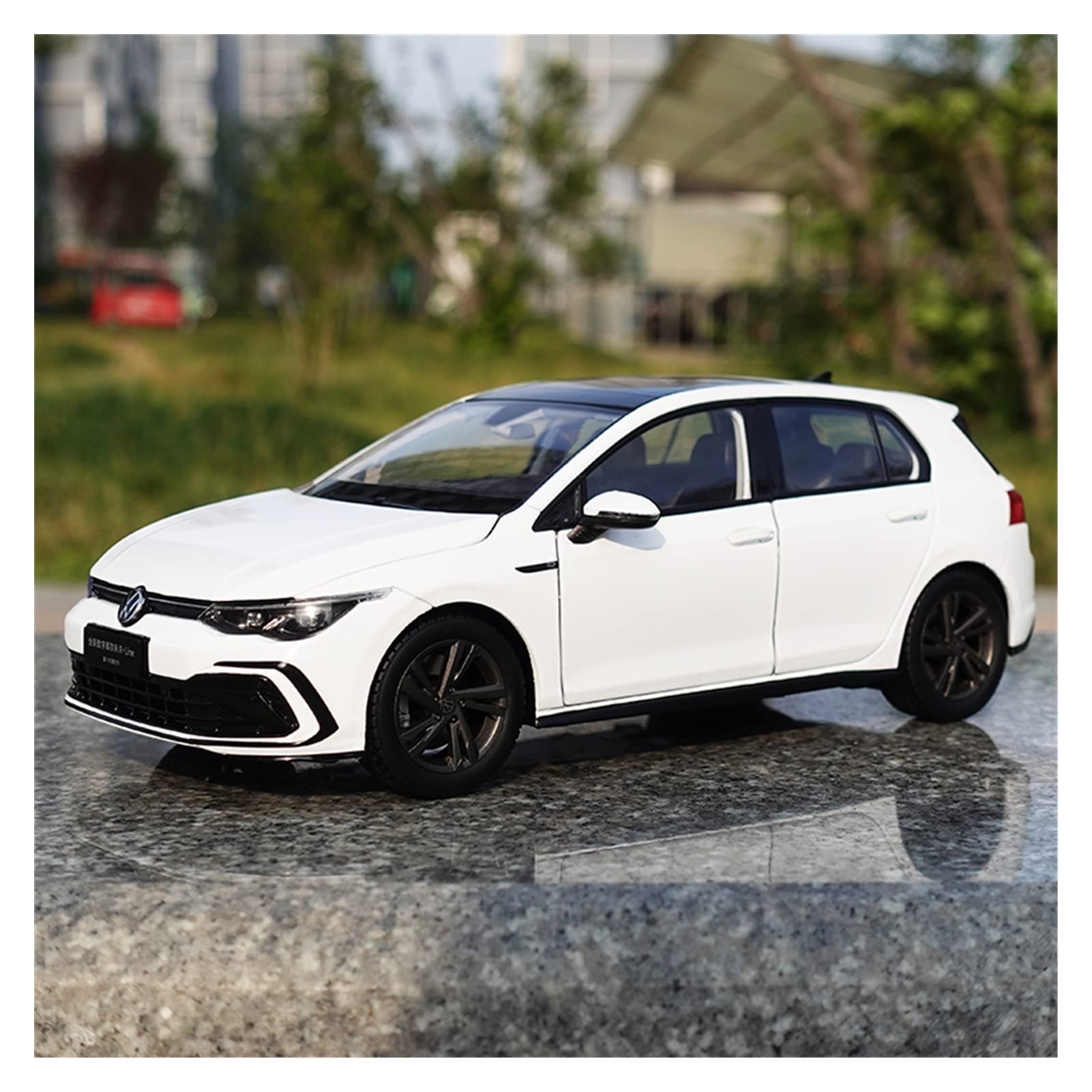 1:18 Scale Volkswagen Golf R-Line Diecast Metal Car Model - White | Collectible Simulation Vehicle for Display, Gifts & Car Enthusiasts | Perfect for Home Decor, Office Display & Model Car Collections