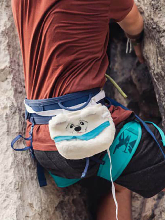 YY Vertical Chalk Bag for Rock Climbing & Bouldering - Lightweight Chalk Holder with Belt Loop for Gym Training & Outdoor Sports
