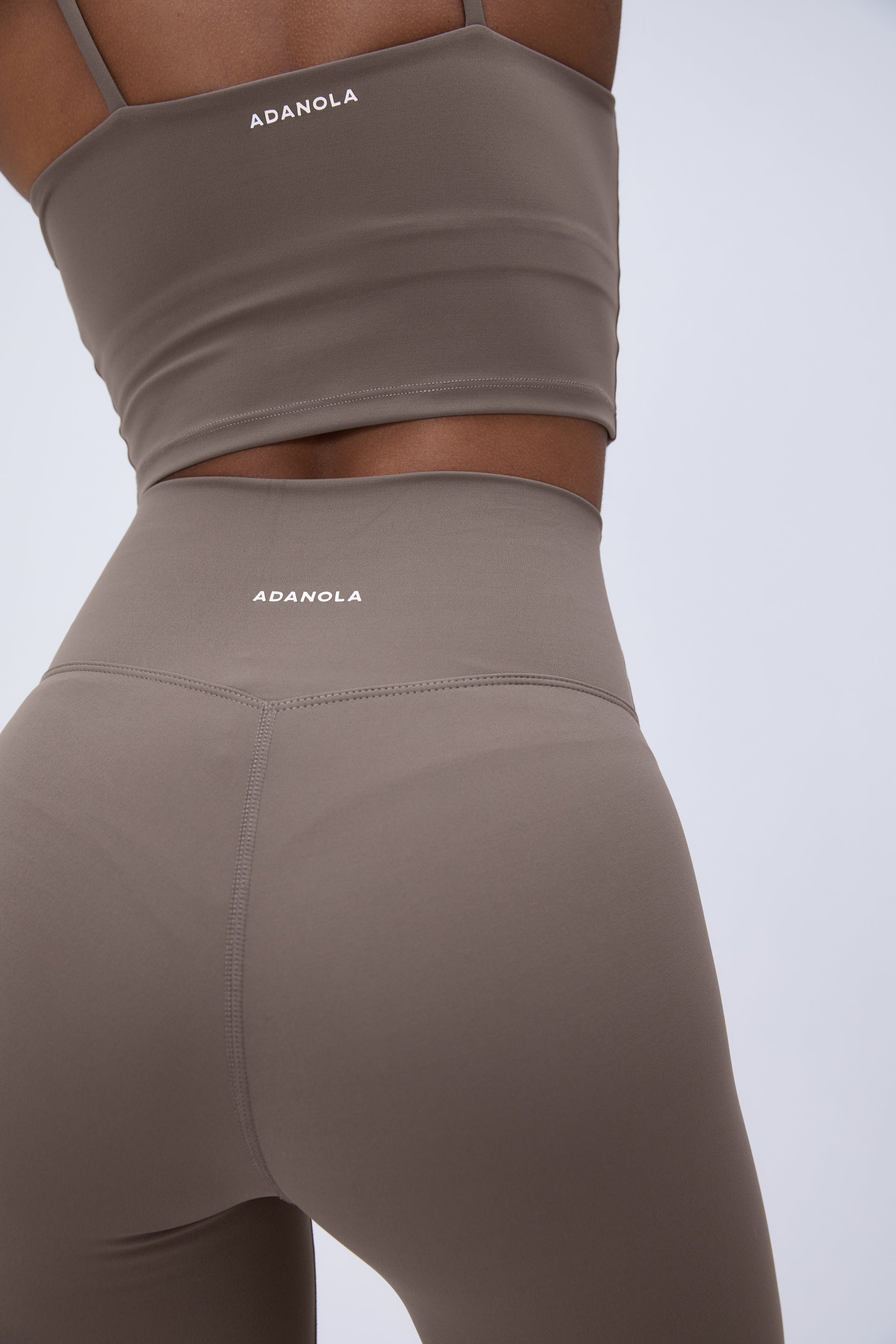 Ultimate Tank Bra for Women - Cocoa Brown Seamless Comfort Bra - Perfect for Yoga, Workouts, and Everyday Wear