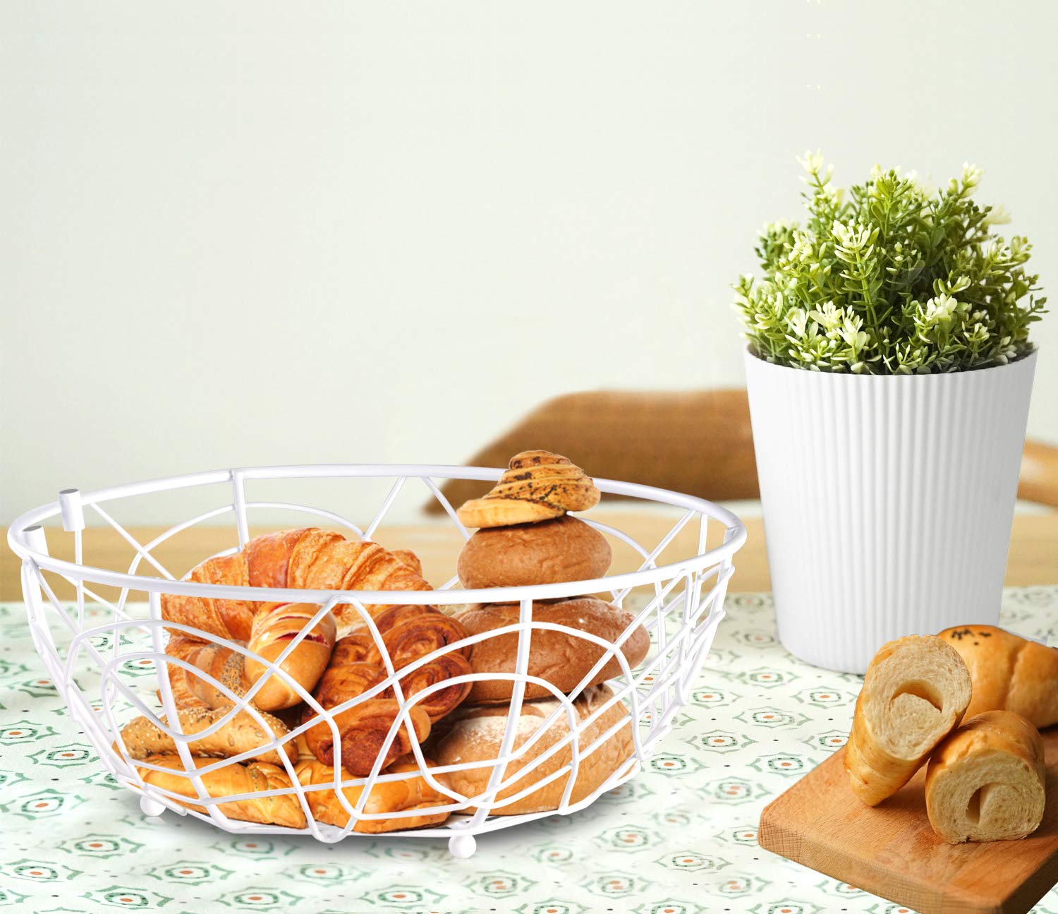 Modern White Fruit Basket Bowl with Banana Hanger - Elegant Bird Design Kitchen Countertop Organizer - Decorative Display Stand for Dining Room & Home Decor - Perfect for Fresh Fruit Storage & Tabletop Arrangement