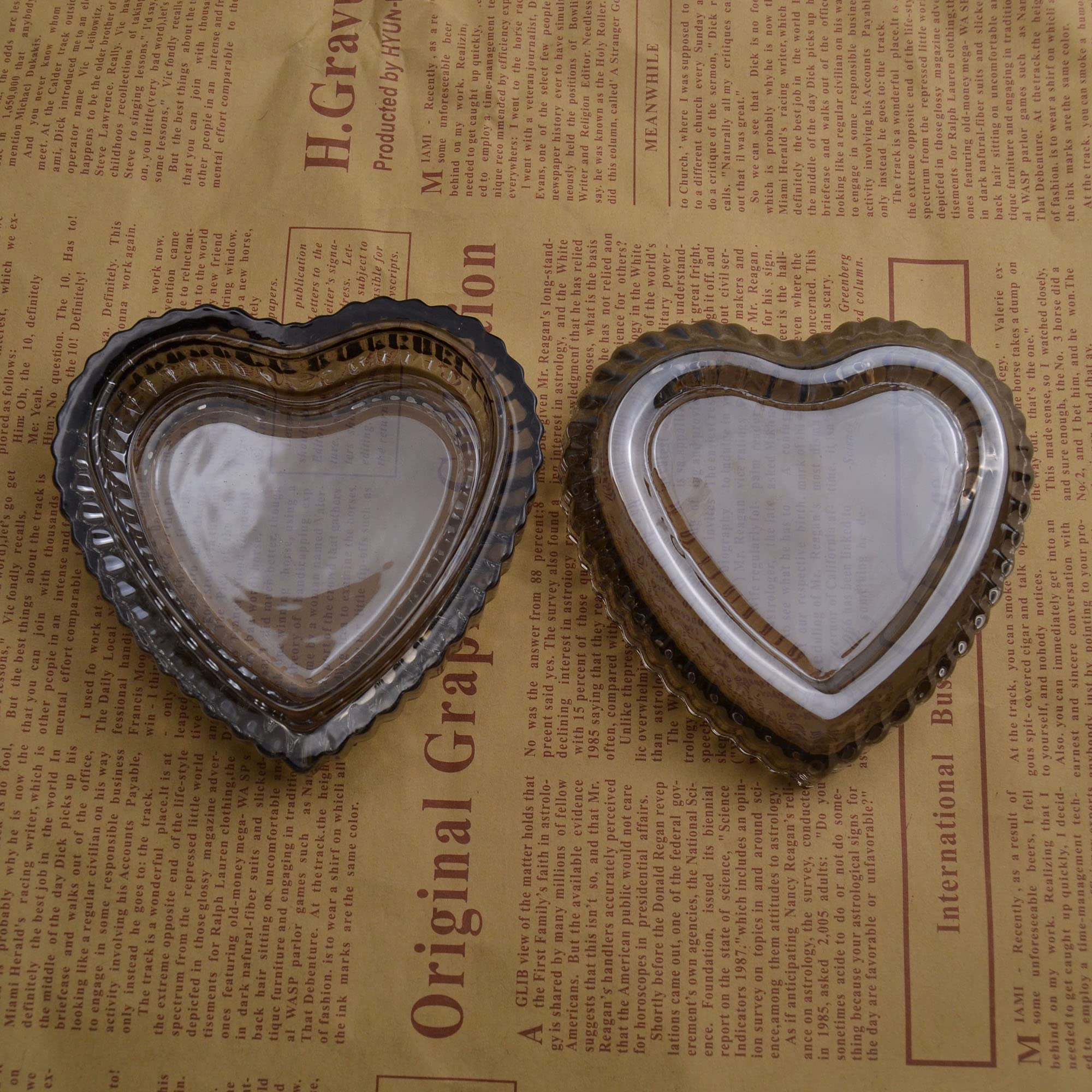 Gaolinci Crystal Glass Heart-Shaped Jewelry Storage Box with Lid - Embossed Design for Rings, Necklaces & Small Treasures - Perfect for Valentine's Gift, Wedding Favors & Home Decor (Gray)