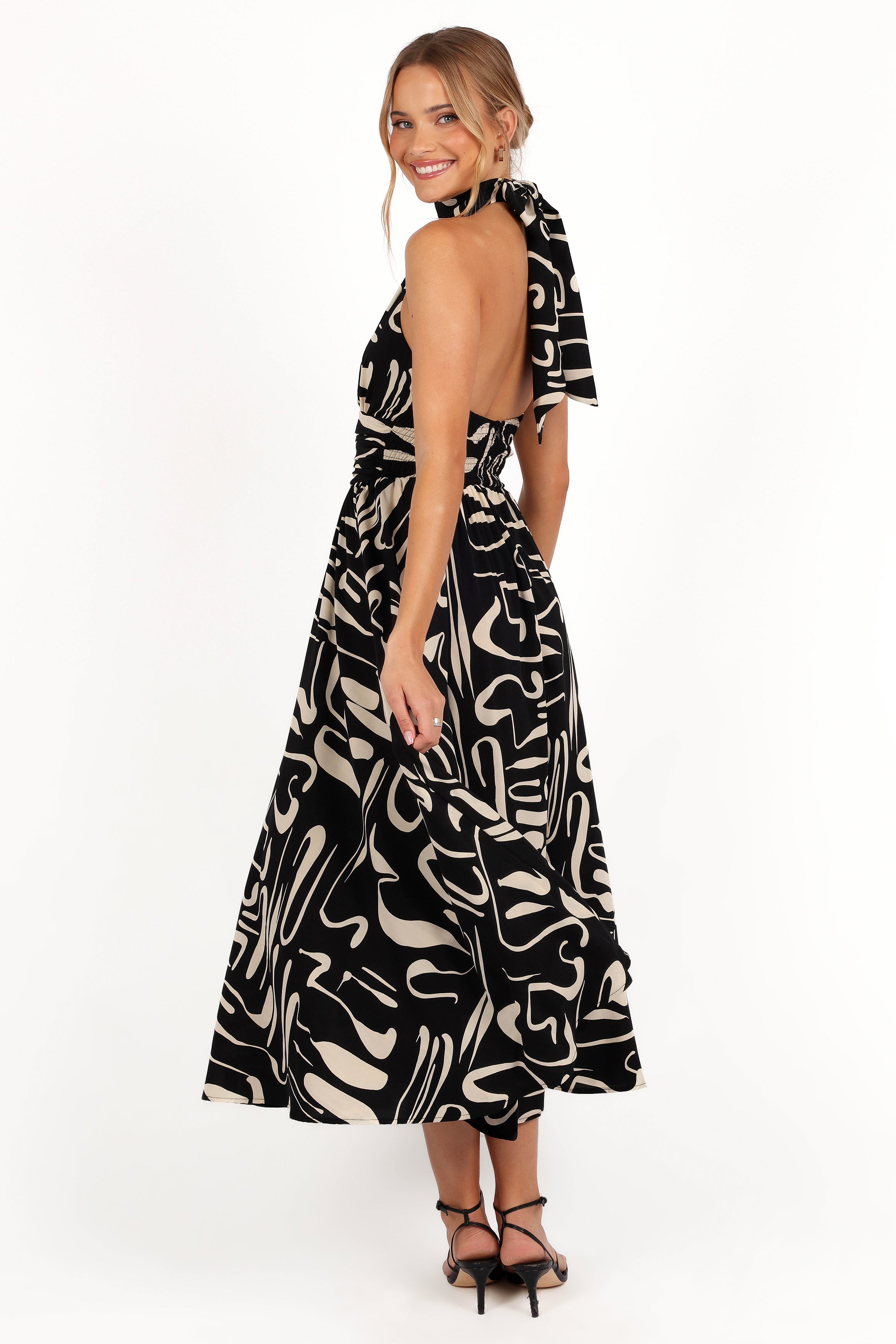 Jennifer Halterneck Maxi Dress - Elegant Black & White Flowy Long Dress for Women | Perfect for Beach Vacations, Summer Parties & Date Nights