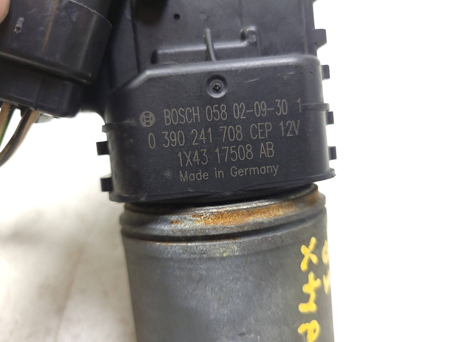02 08 Jaguar X-Type Windshield Wiper Motor OEM Replacement - Perfect for Rainy Days & Winter Driving
