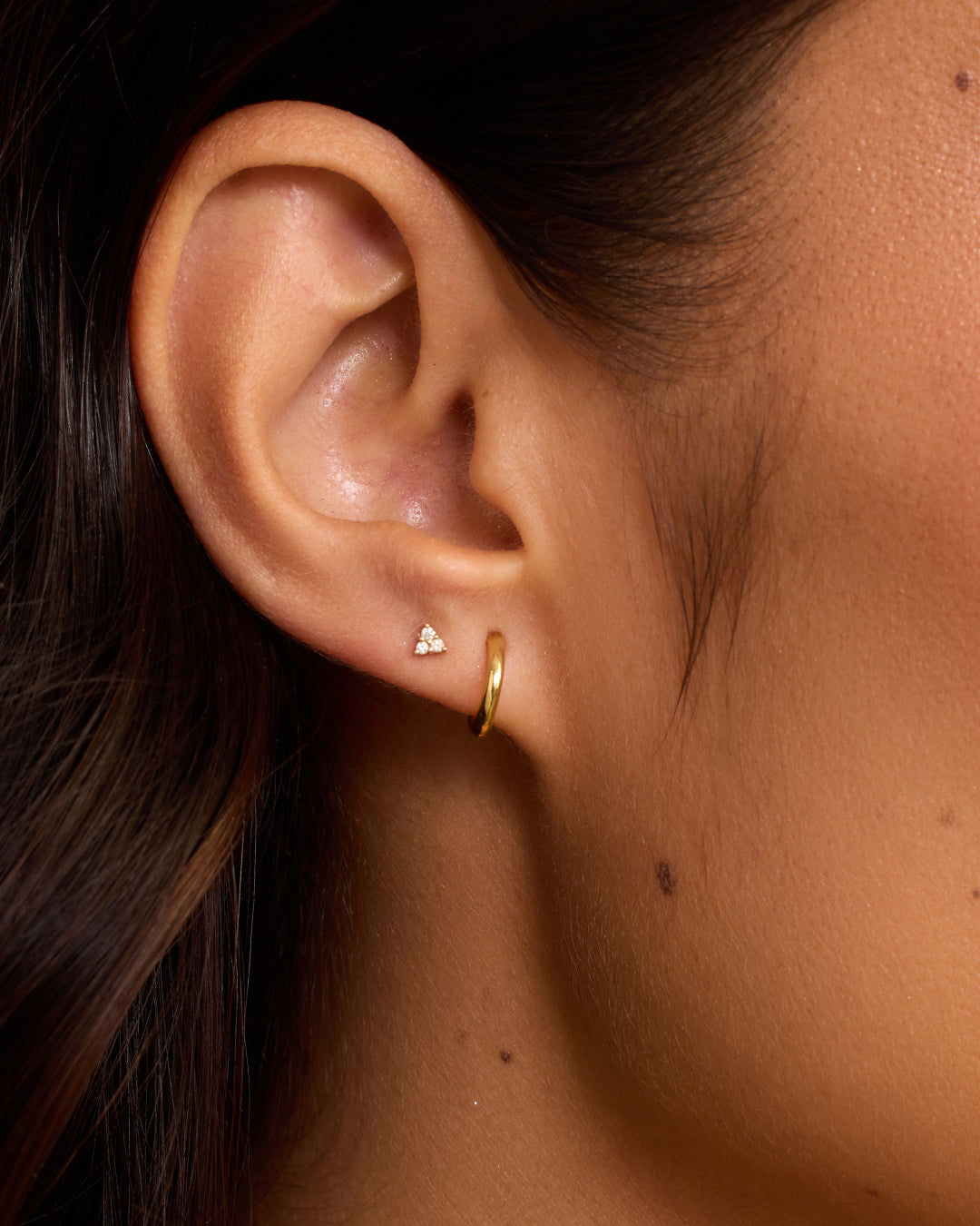 Taner Single Huggie Earrings - Minimalist Gold Hoop Earrings for Women, Dainty Huggie Hoops for Everyday Wear | Perfect for Work, Date Night & Casual Outfits