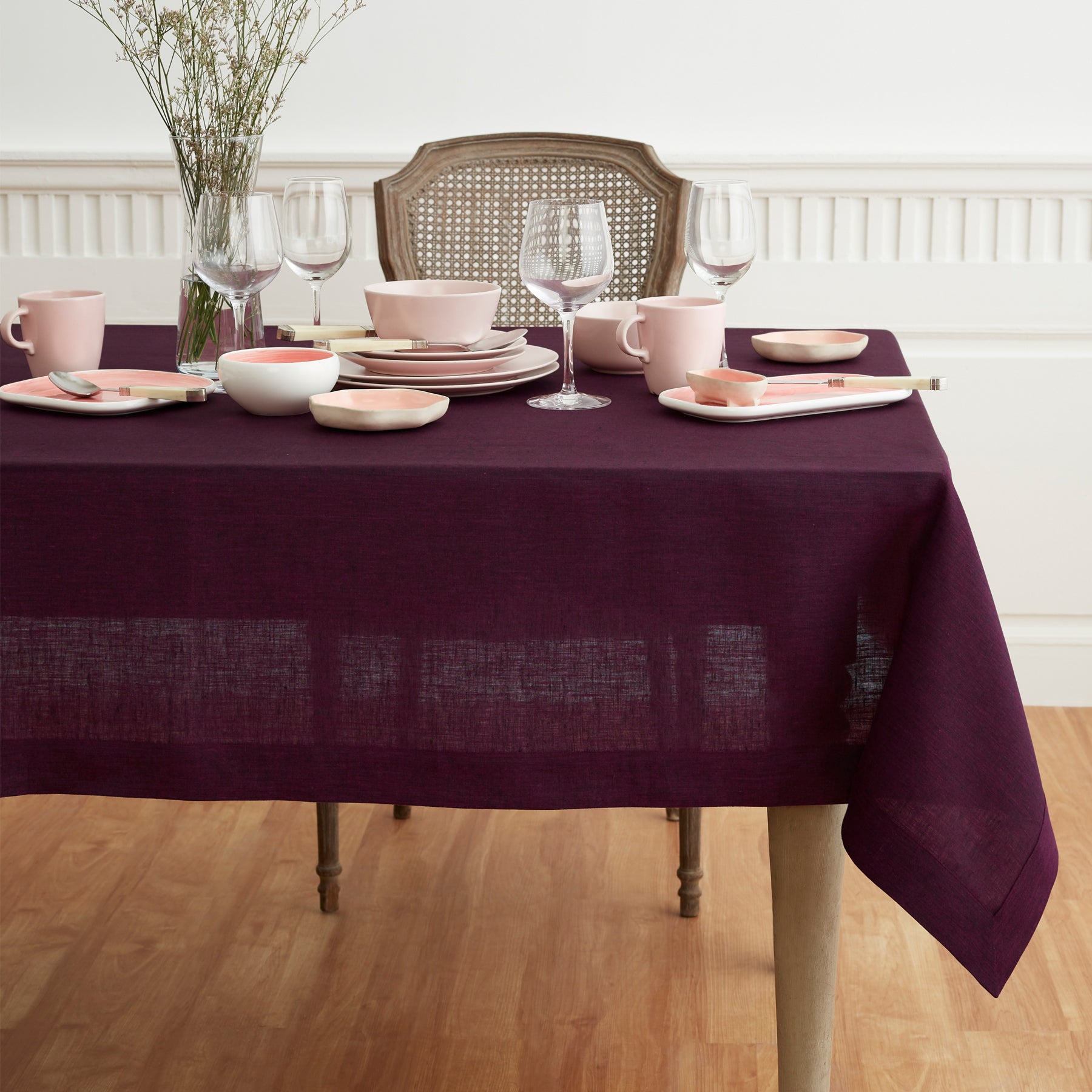 Premium Athena Tablecloth - Elegant & Durable Table Cover for Dining, Parties & Home Decor - Washable & Wrinkle-Resistant Fabric for Everyday Use