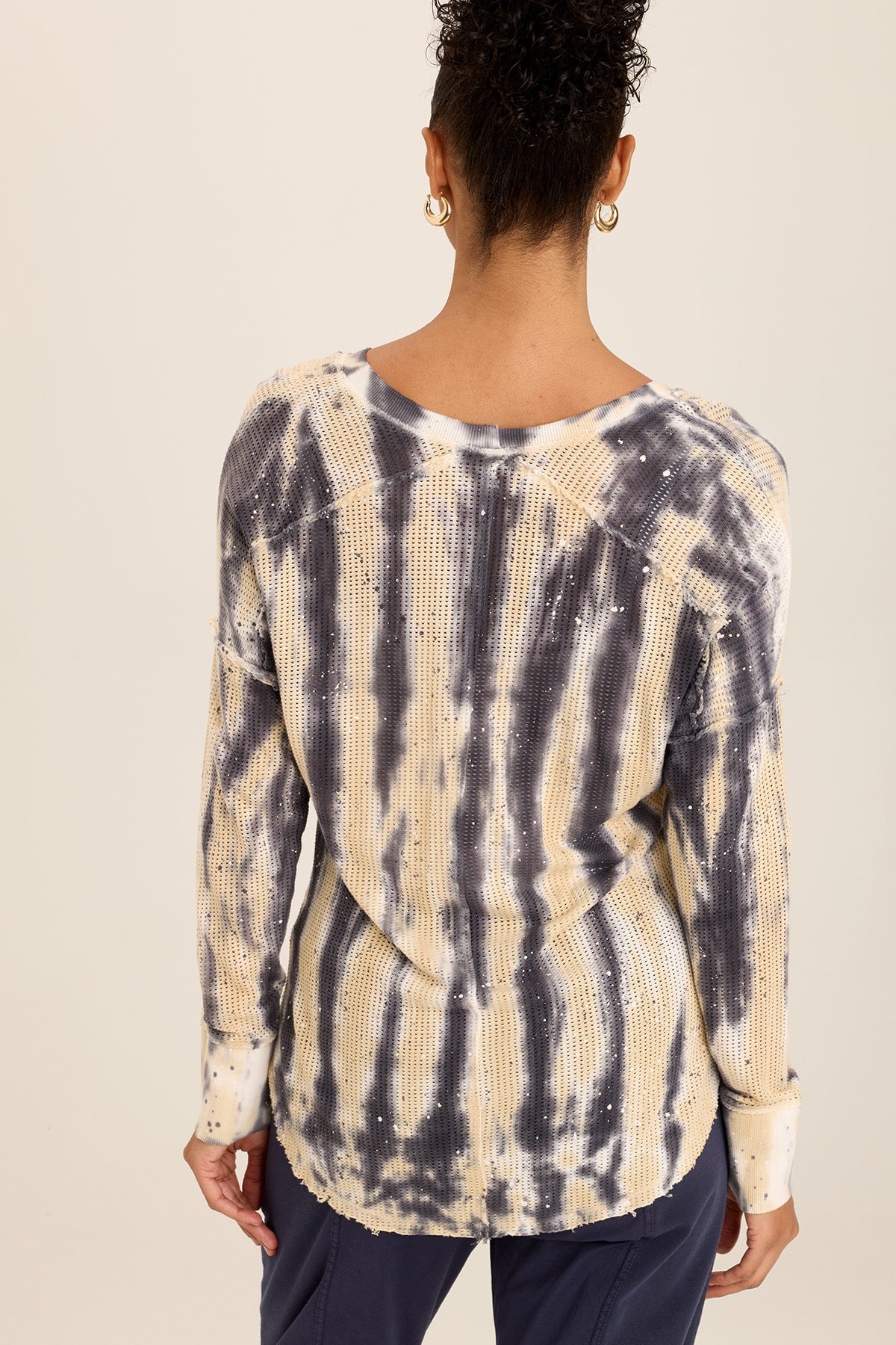 Bullock Mesh V Neck Pullover Sweater for Women - Lightweight Knit Top for Casual Wear & Layering - Perfect for Office, Date Night & Fall Outfits