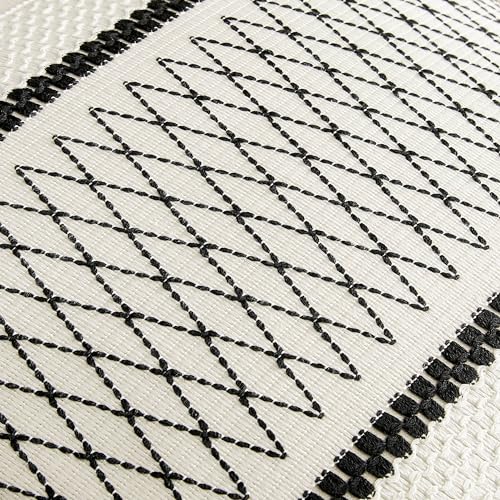 Grid/Black