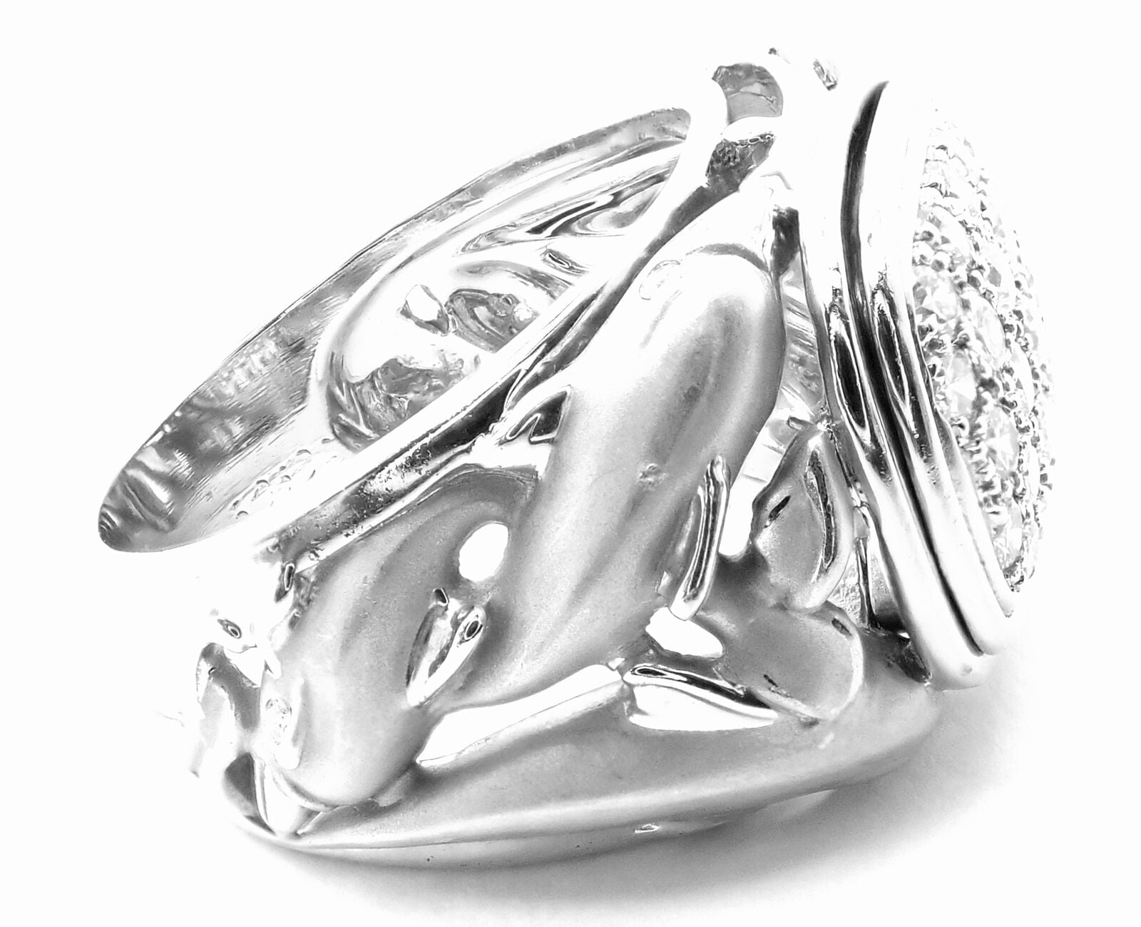 Authentic Carrera Y Carrera Dolphin Motif 18k White Gold Diamond Ring - Elegant Jewelry for Women, Perfect Gift for Anniversary, Wedding & Special Occasions