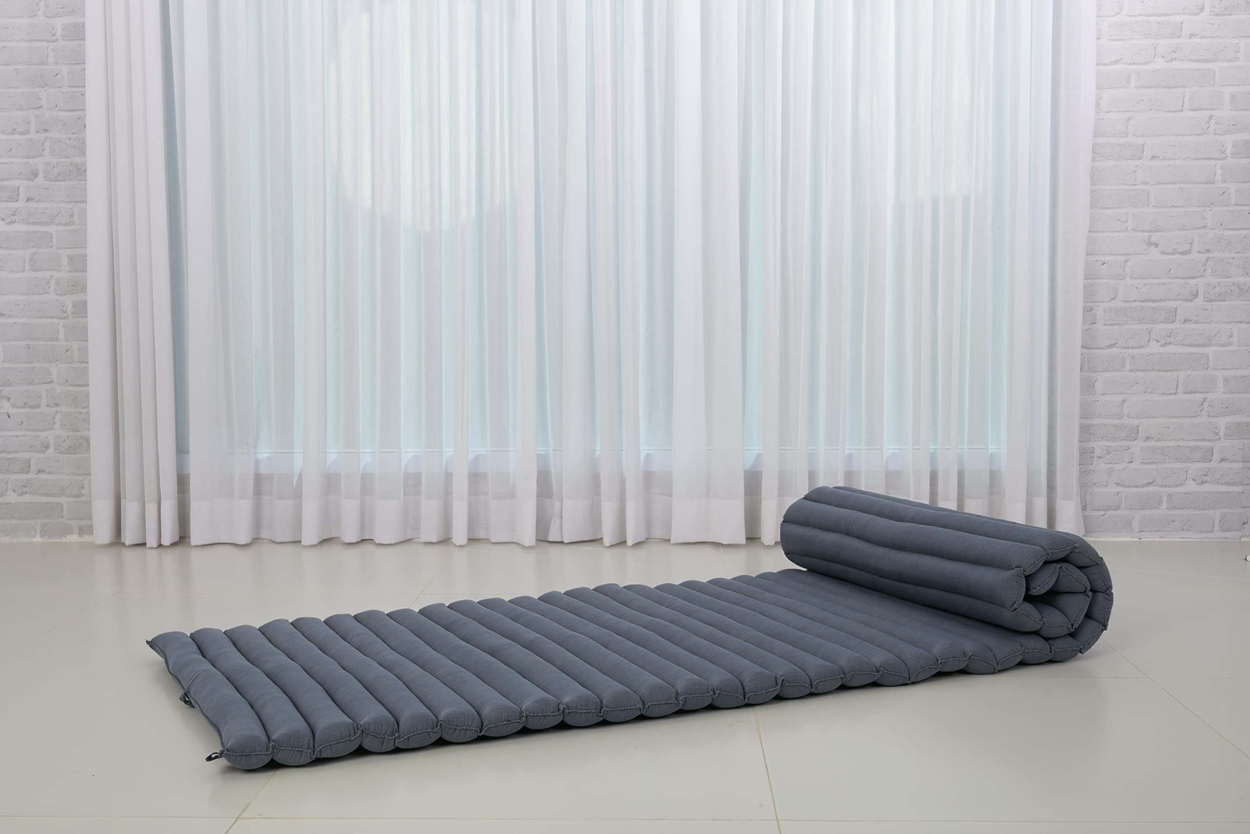 Leewadee Foldable Floor Mattress - Japanese Roll Up Futon & Trifold Tatami Mat - Guest Floor Bed & Camping Mattress - Thai Massage Mat with Kapok Filling (75