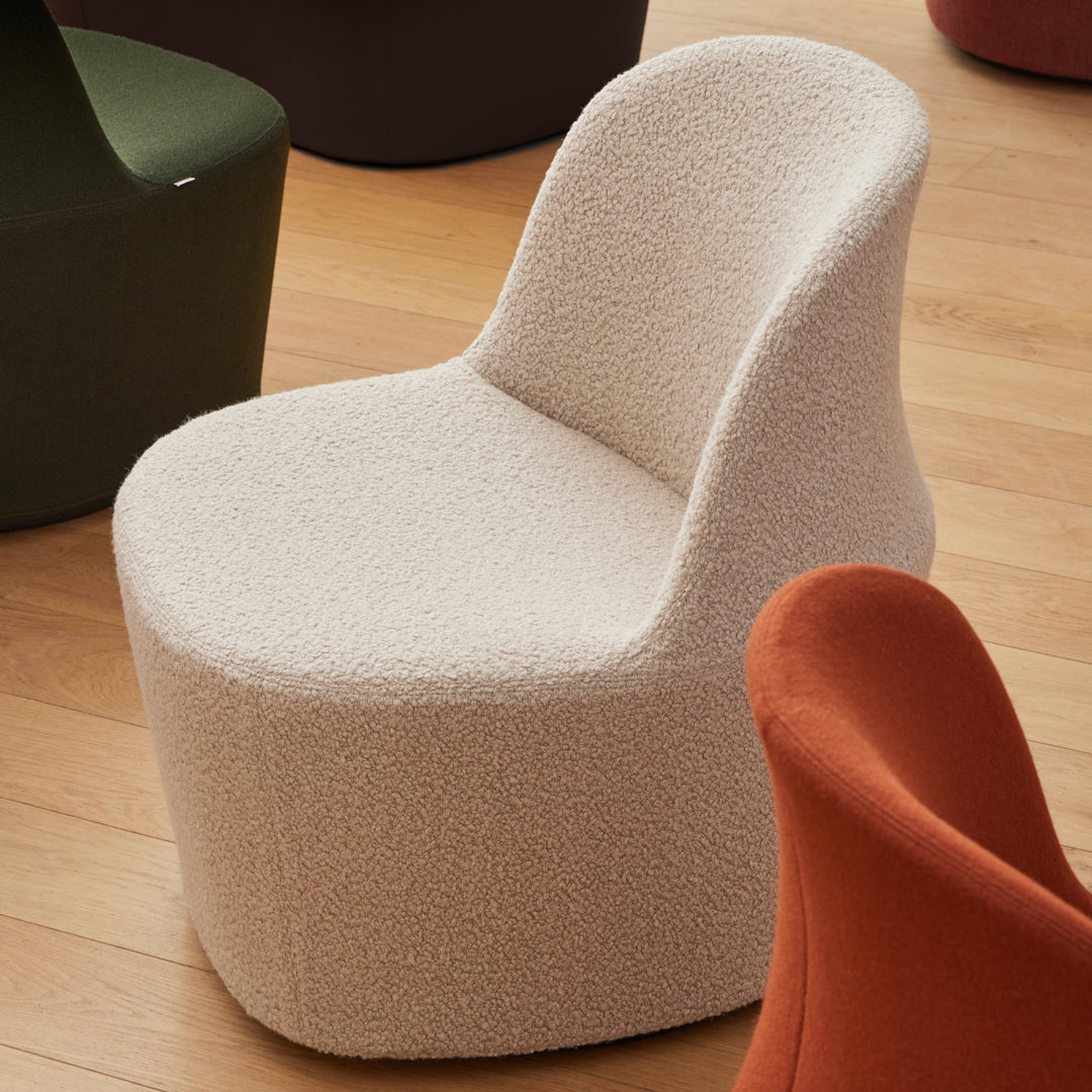 Comfortable Gomo Lounge Chair for Living Room - Modern Accent Chair with Soft Cushions, Perfect for Reading Nook, Bedroom or Patio Relaxation