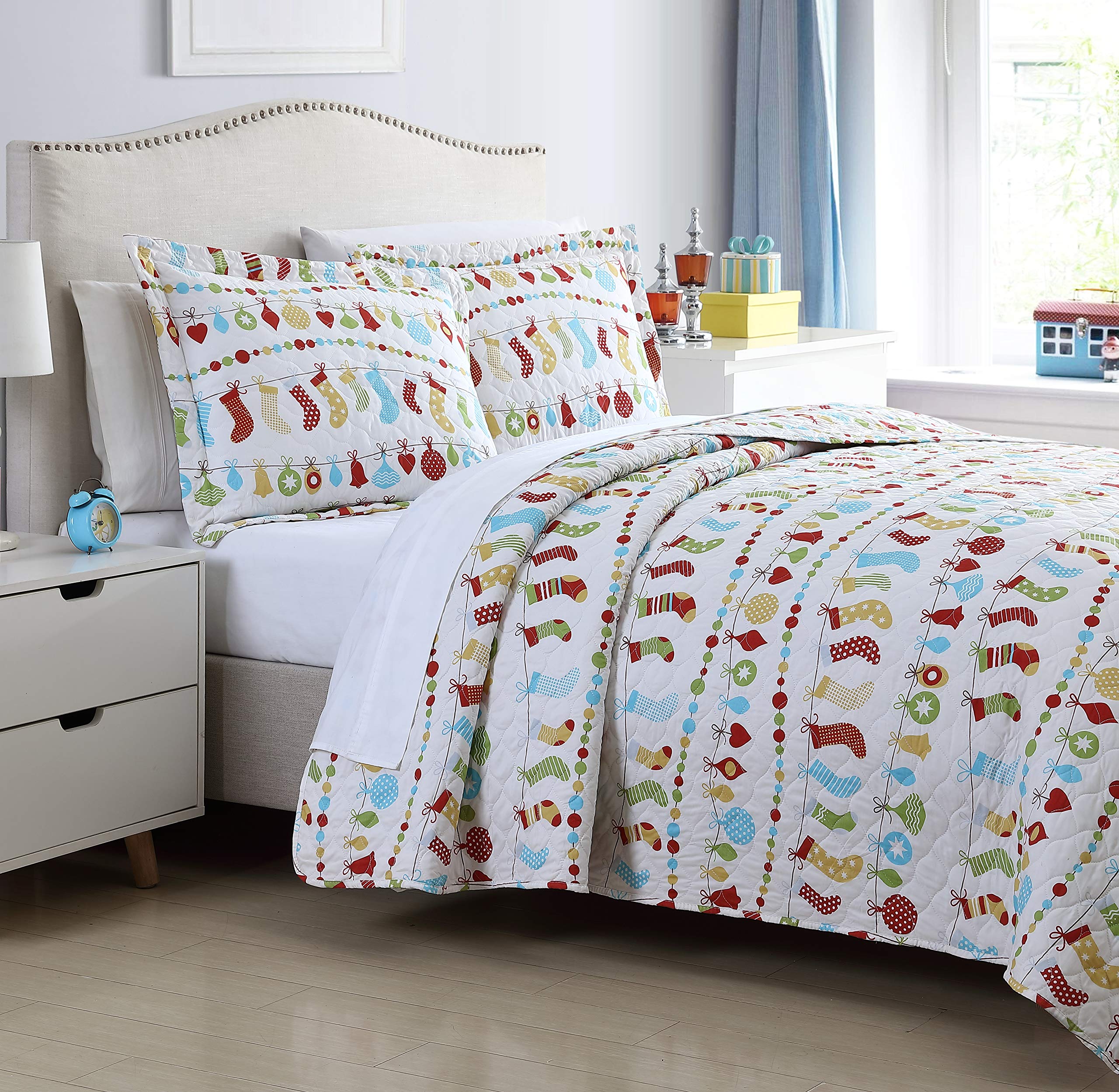 Spirit Linen Holiday Quilt Set - Ultra-Soft Reversible King Size Bedding with Matching Pillow Shams | Christmas Decor & Cozy Winter Bedroom Upgrade