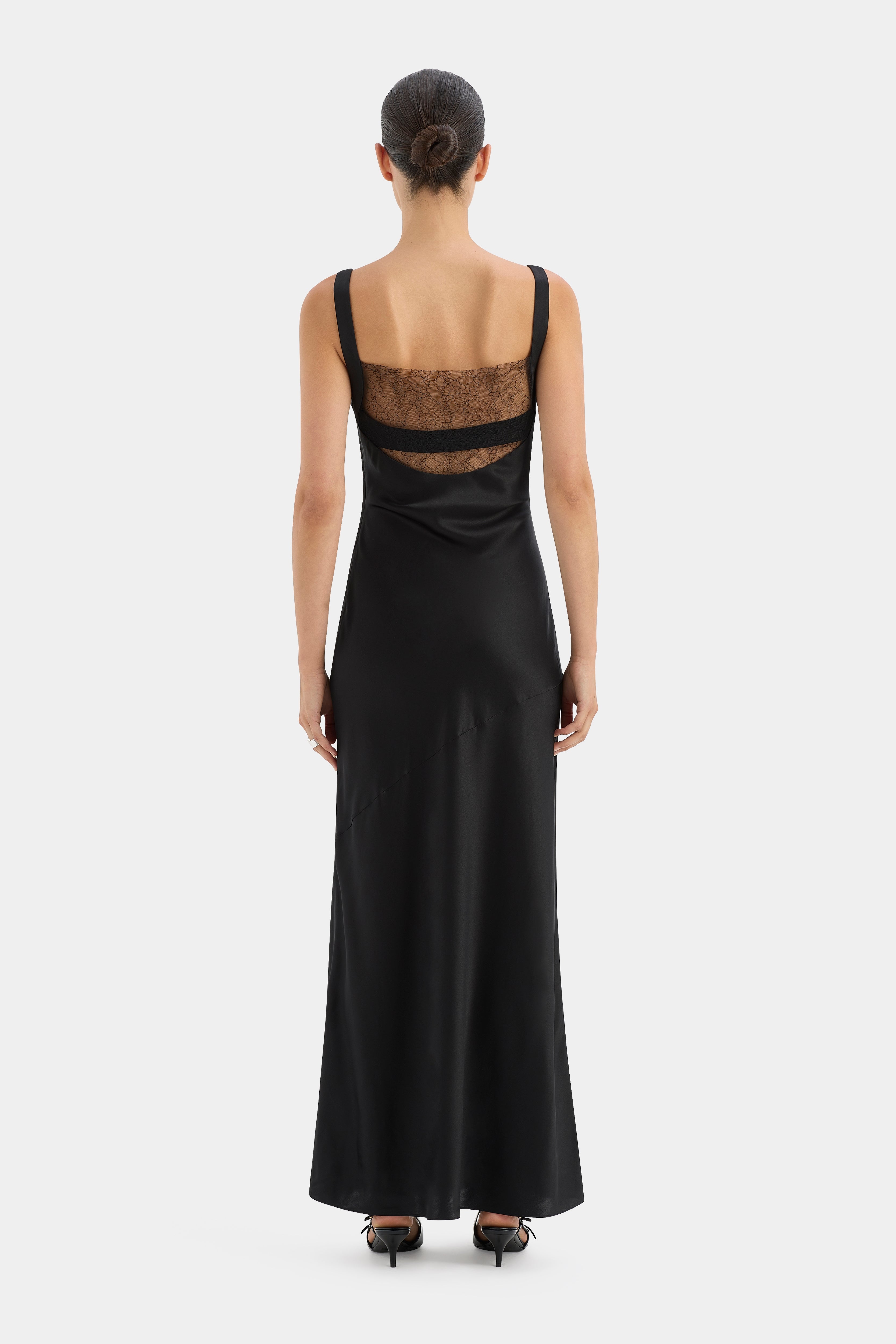 Elegant Black Dunya Lace Gown for Women - Perfect for Weddings, Parties & Special Occasions