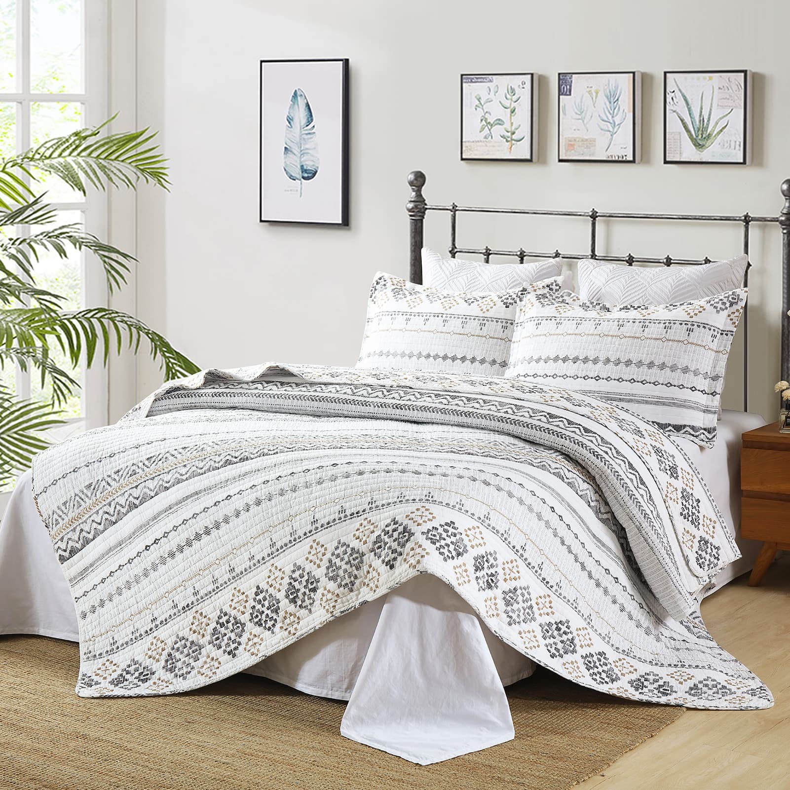 PANGUSHAN 100% Cotton Queen Size Quilt Set - Reversible Lightweight Boho Bedspread, White & Grey Striped Geometric Design, 3-Piece Bohemian Bedding for Comfort & Style | Perfect for Guest Rooms, Master Bedrooms & Cozy Home Decor