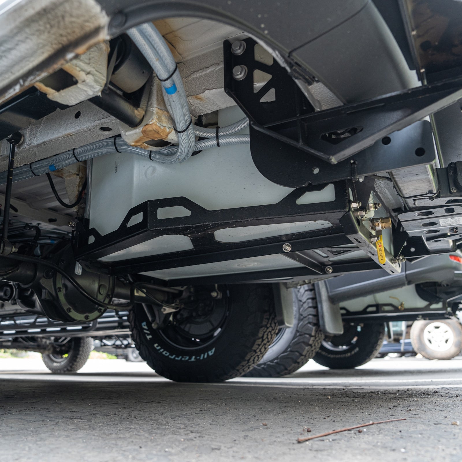 40 Gallon Water Tank & Mount Kit for Sprinter Van - Perfect for RV, Camping & Off-Grid Adventures