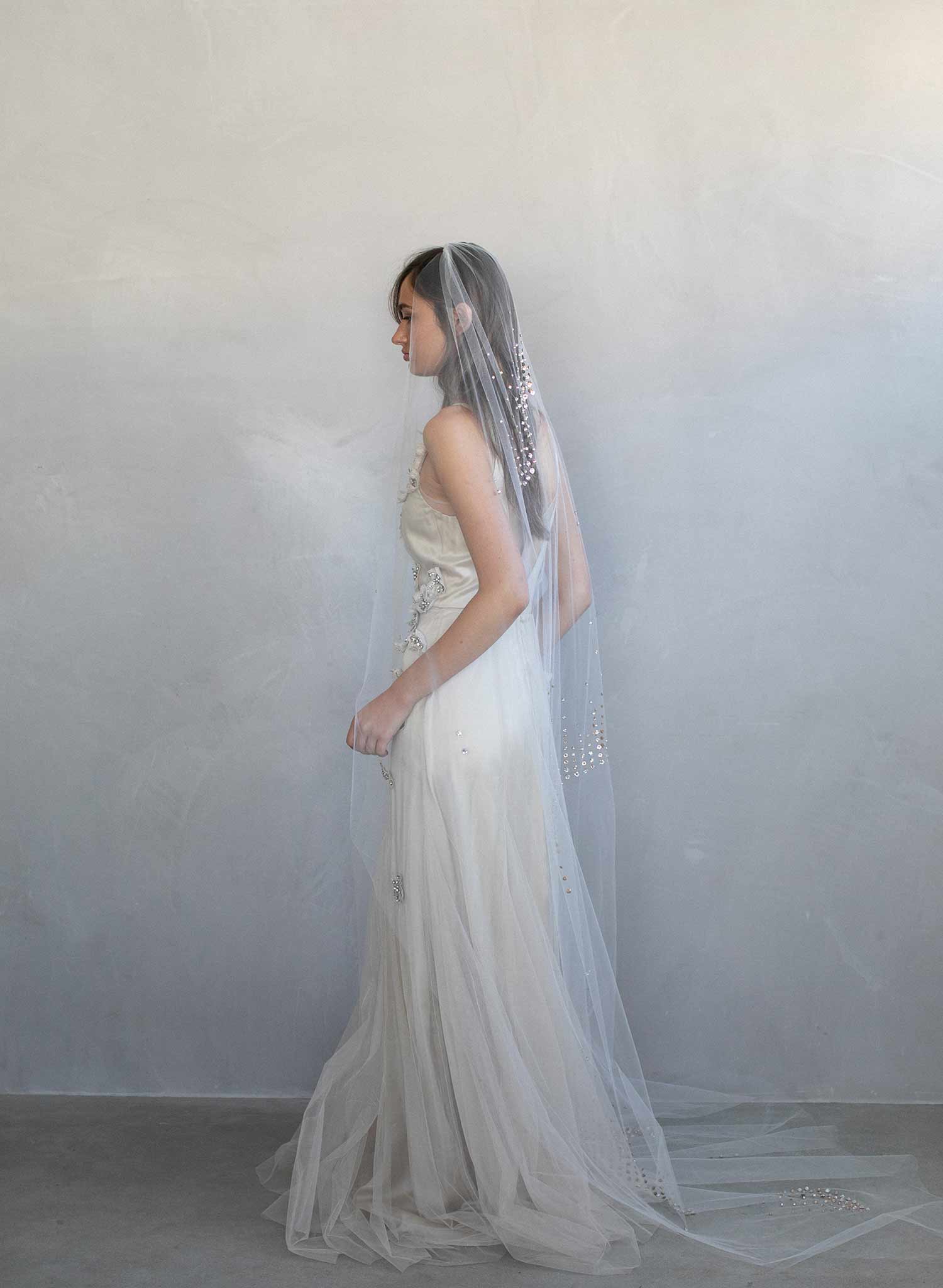 Original Rose Bubble Chapel Veil - Elegant Bridal Accessory for Weddings & Special Occasions | Style #964