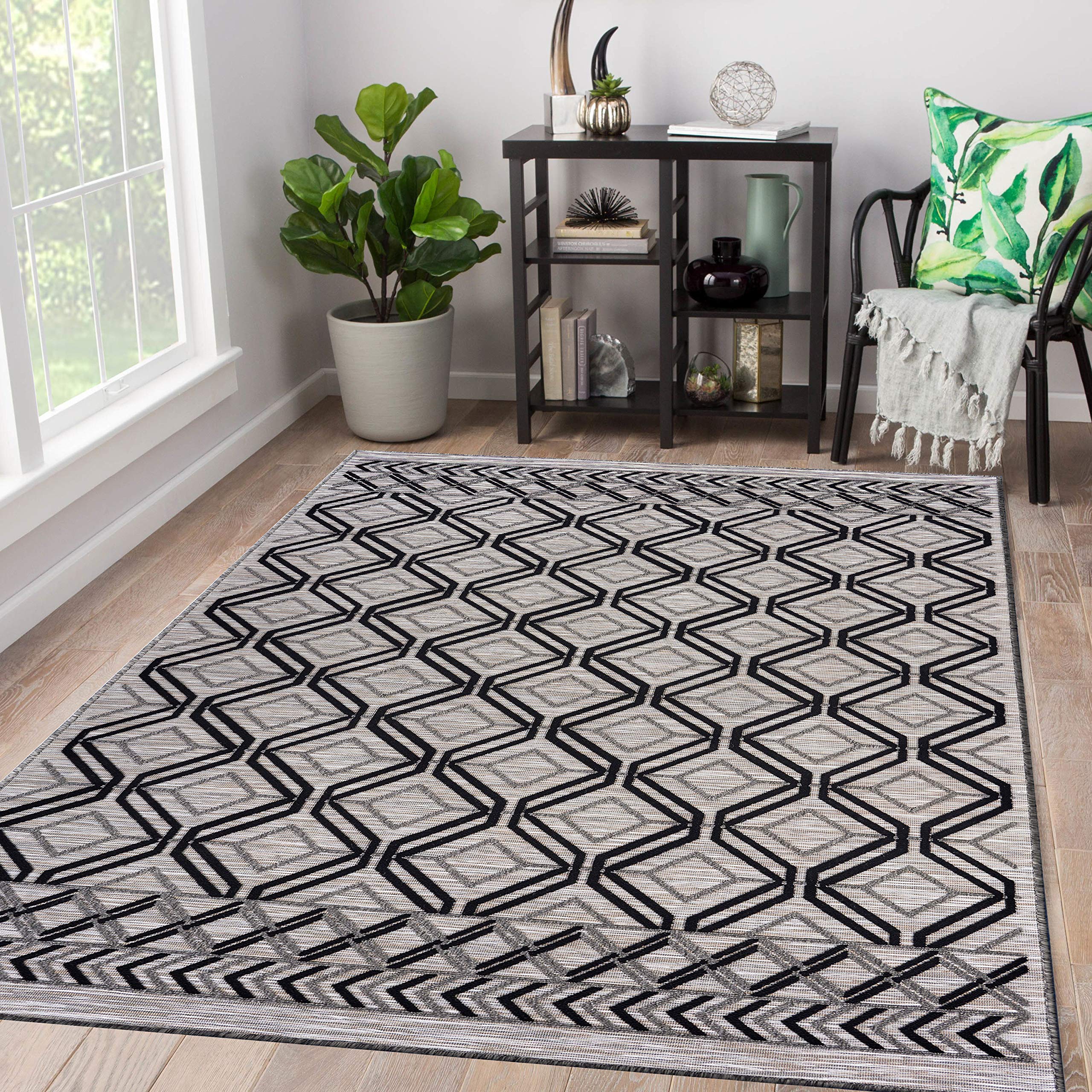 LR Home Geometric Daze Indoor Outdoor Area Rug 5x7 Feet - Modern Black Cream Tan Abstract Pattern - Perfect for Living Room, Bedroom, Patio & Deck Decor