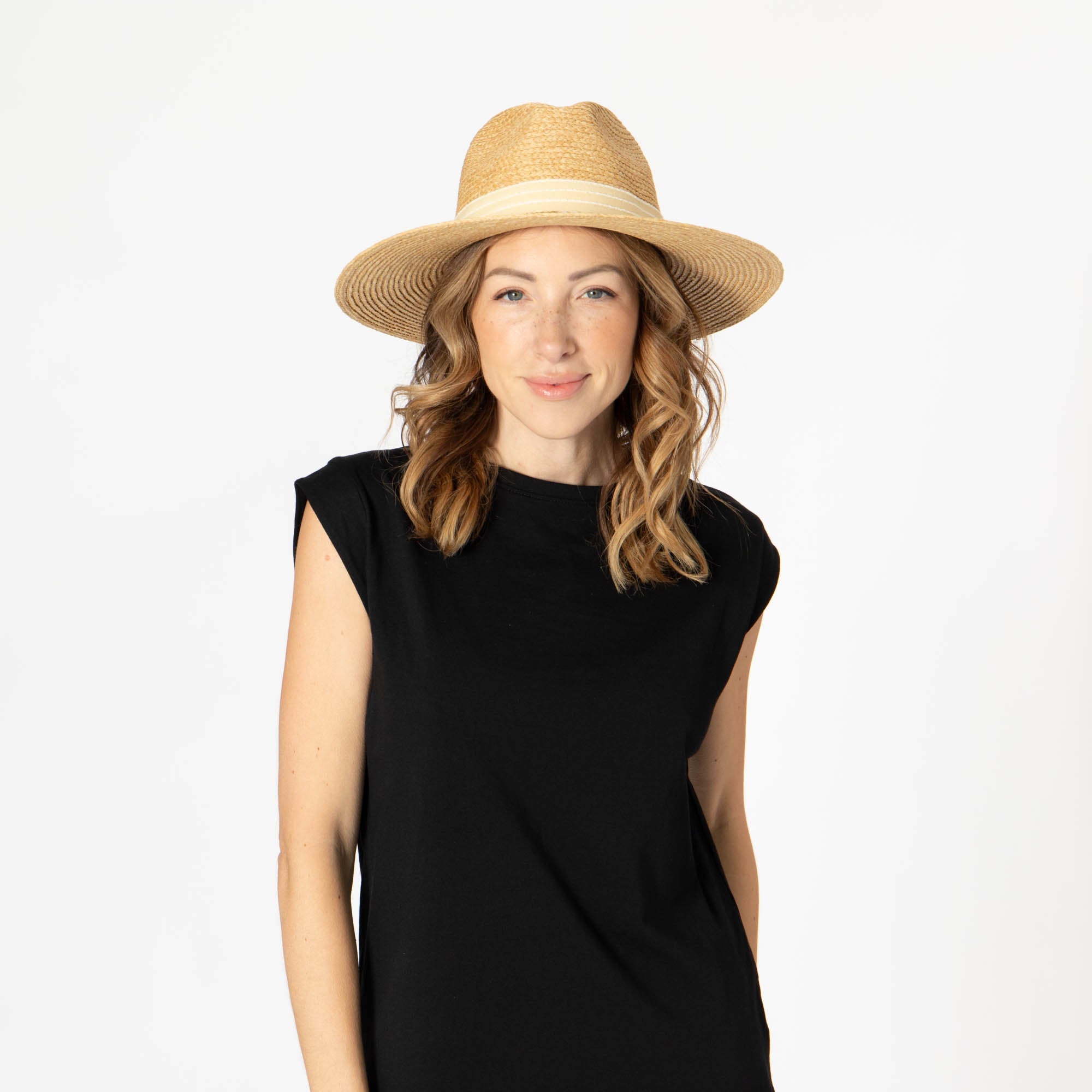 Stylish Coco Fedora Hat with Wood Beaded Chain - Fashionable Summer Accessory for Women, Beach Outings & Music Festivals