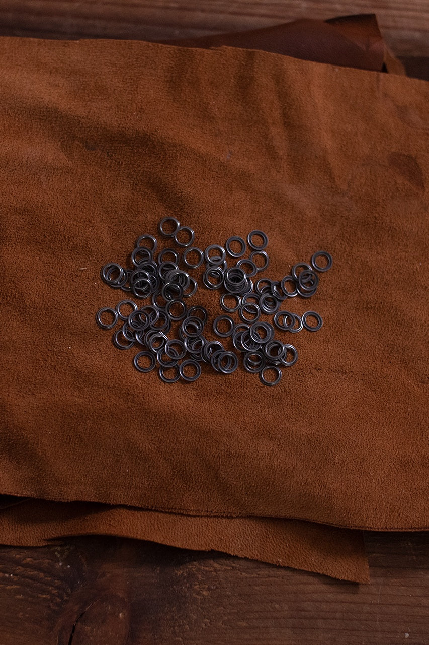 4.6mm Eyelet Rings - 0.5mm Length, 7.5mm Width - Iron/Anthracite Metal Grommets for Leather Craft, DIY Projects & Clothing Accessories