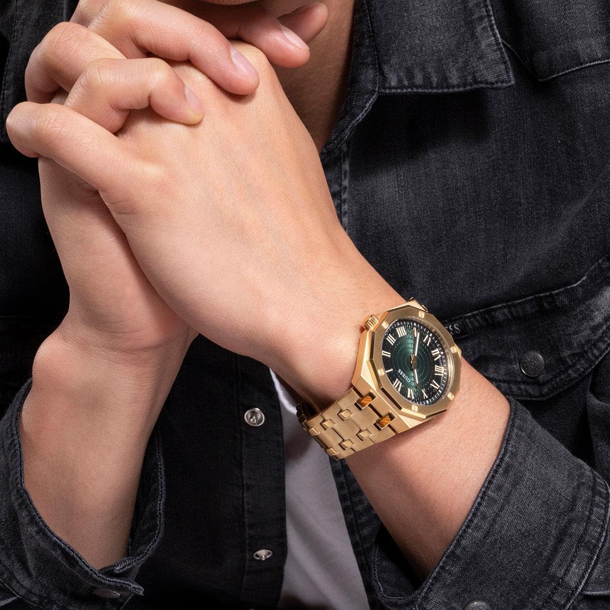 GUESS Men's 42mm Stainless Steel Chronograph Watch with Date Display - Water Resistant, Fashionable & Durable for Business, Casual & Outdoor Activities