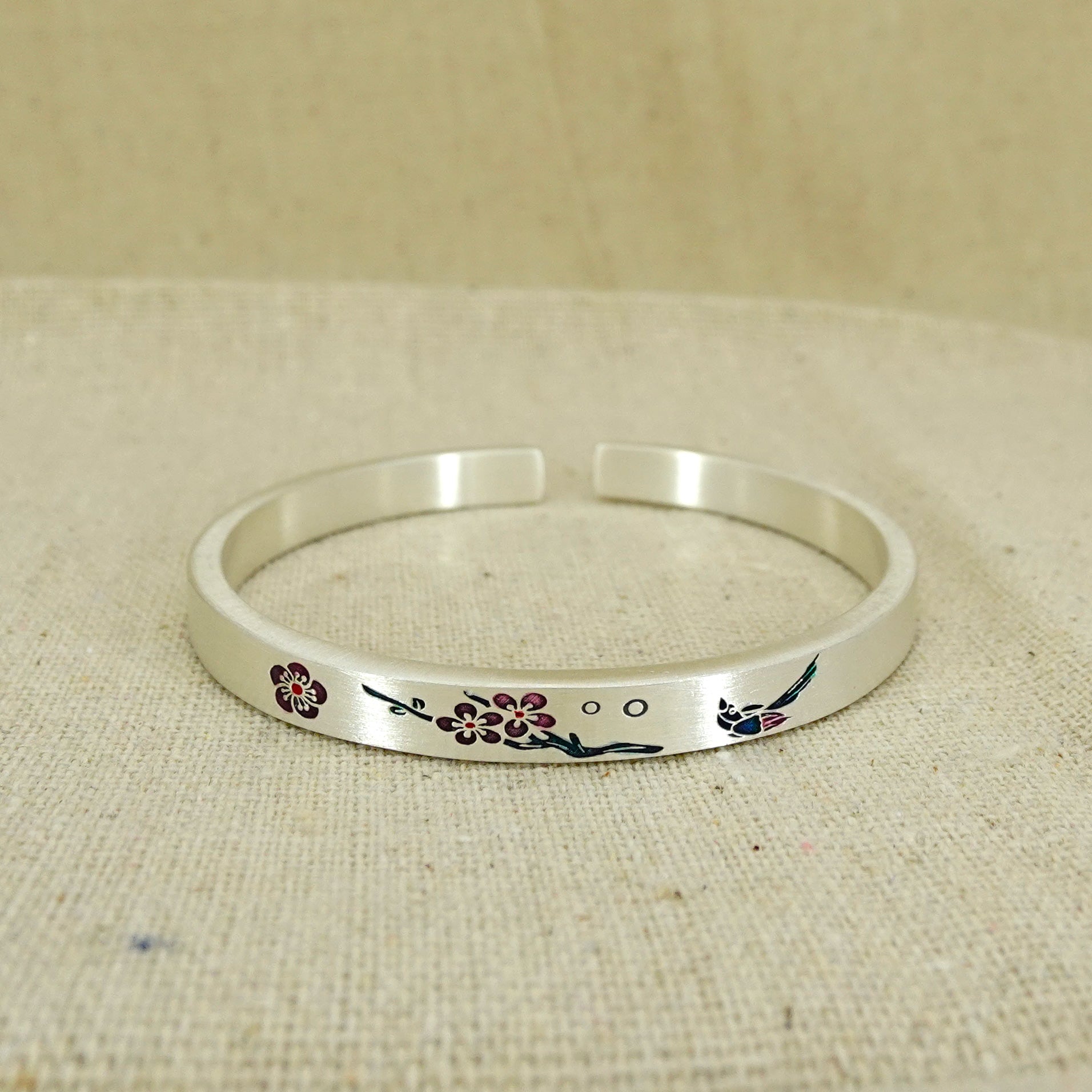 Sterling Silver Bangle Bracelet for Women - Elegant & Durable 925 Silver Jewelry - Perfect for Everyday Wear, Gifts & Special Occasions