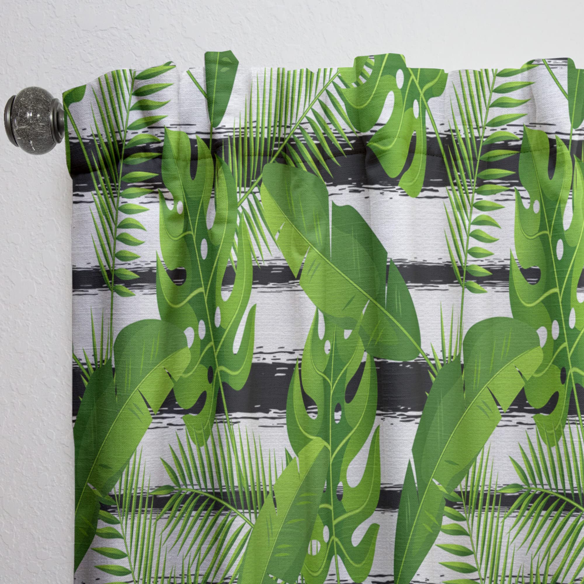 DesignQ Tropical Palm Leaf Print Blackout Curtains - Thermal Insulated Single Panel (52x95 inches) for Bedroom & Living Room - Perfect for Privacy, Light Control & Energy Savings