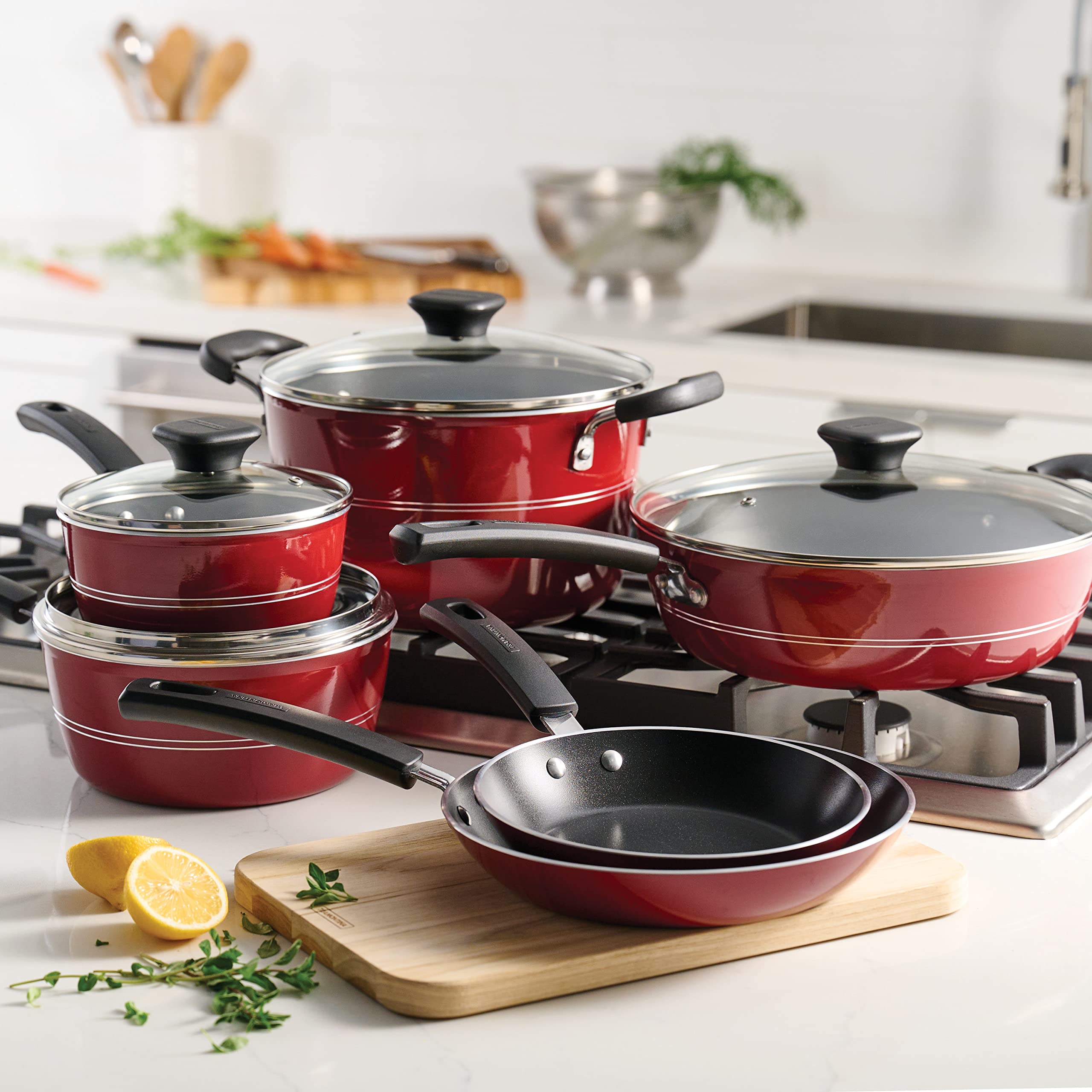 Tramontina Sicilia 10-Piece Nonstick Cookware Set with Glass Lids - Aluminum Pots and Pans Kitchen Set (Raspberry) - Perfect for Sauteing, Frying & Everyday Cooking