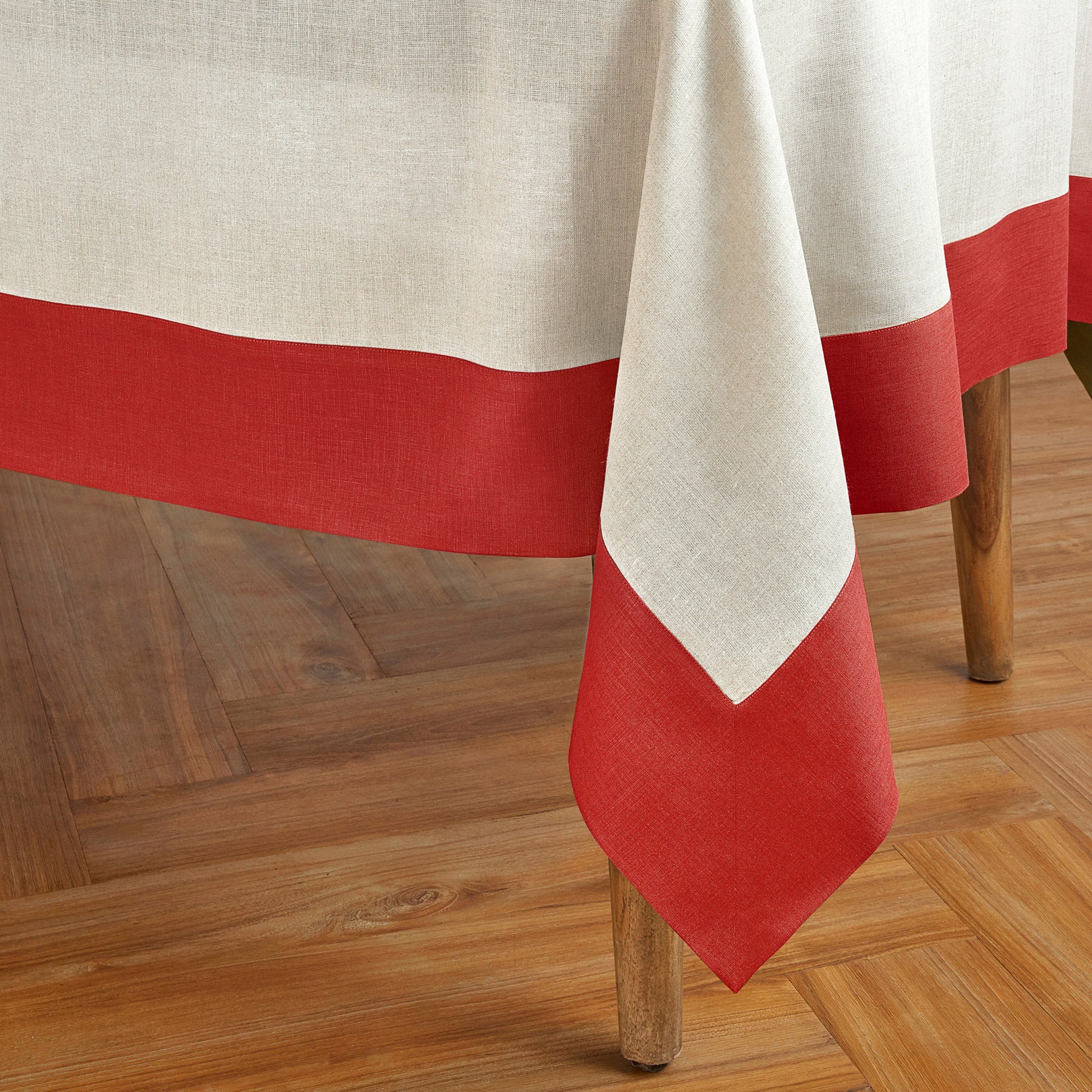 Stylish Contempo Tablecloth - Waterproof & Wrinkle-Free - Perfect for Dining, Parties & Home Decor