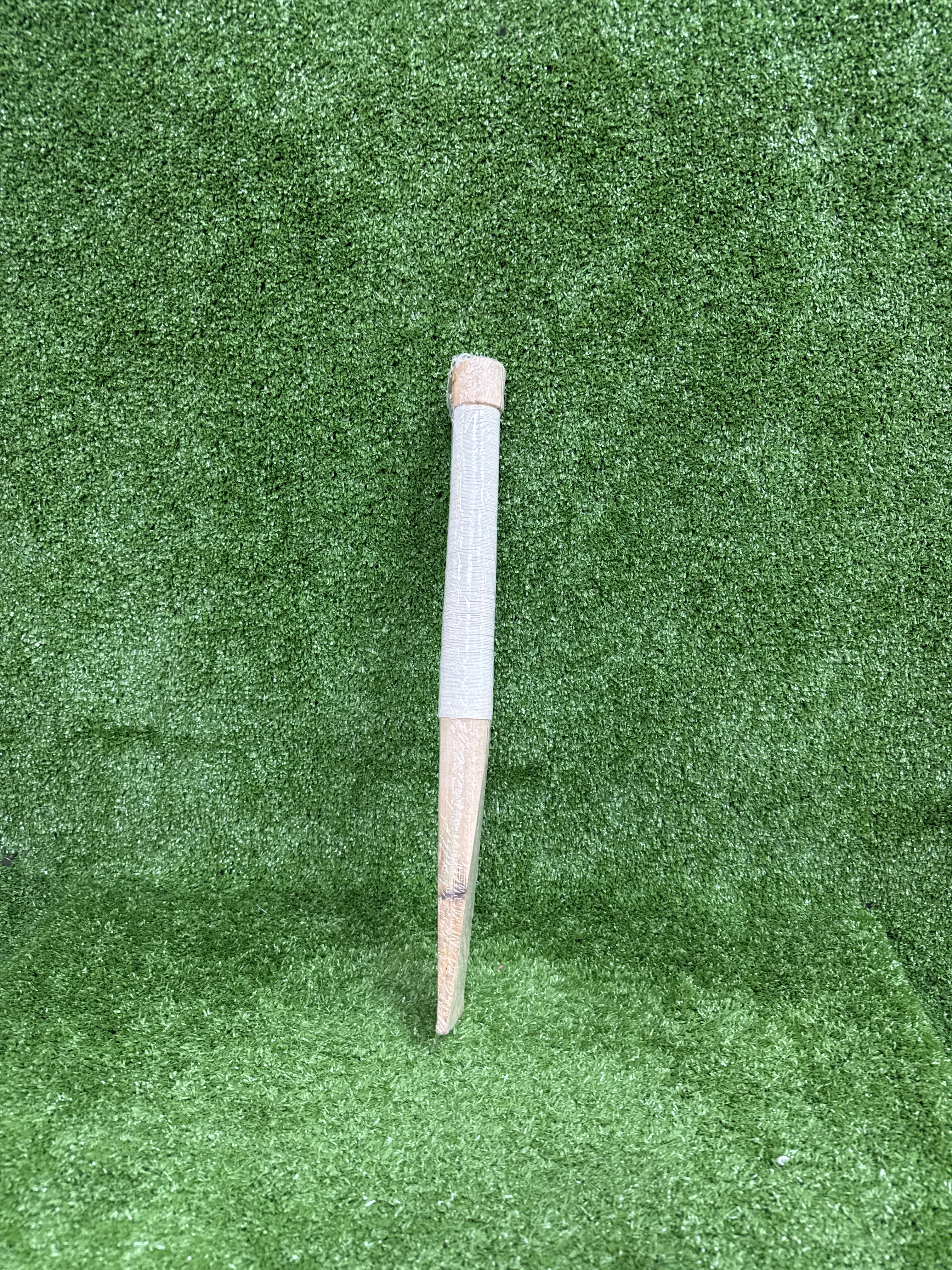 6-Piece Singaporean Rattan Bat Handle with Threading - Perfect for Baseball, Cricket, and Sports Equipment Repair