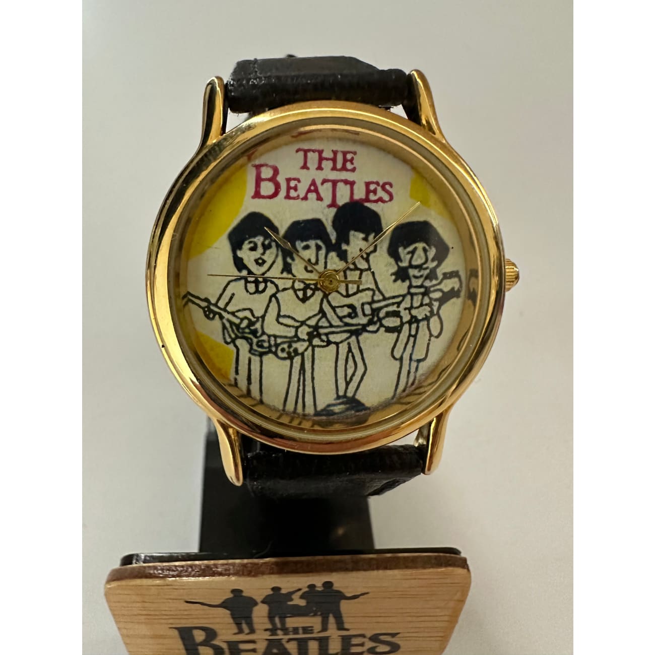 Official Beatles Cartoon Watch - Licensed Vintage Style Wristwatch for Men & Women - Perfect for Music Lovers, Collectors & Beatles Fans (Ideal Gift for Birthdays, Christmas & Special Occasions)