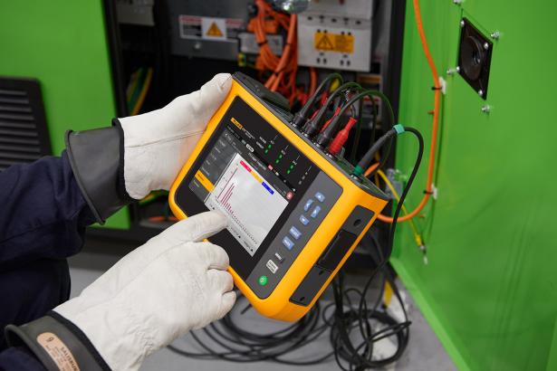 Fluke 1777 Three Phase Power Quality Analyzer - Professional Electrical Testing Equipment for Industrial & Commercial Use