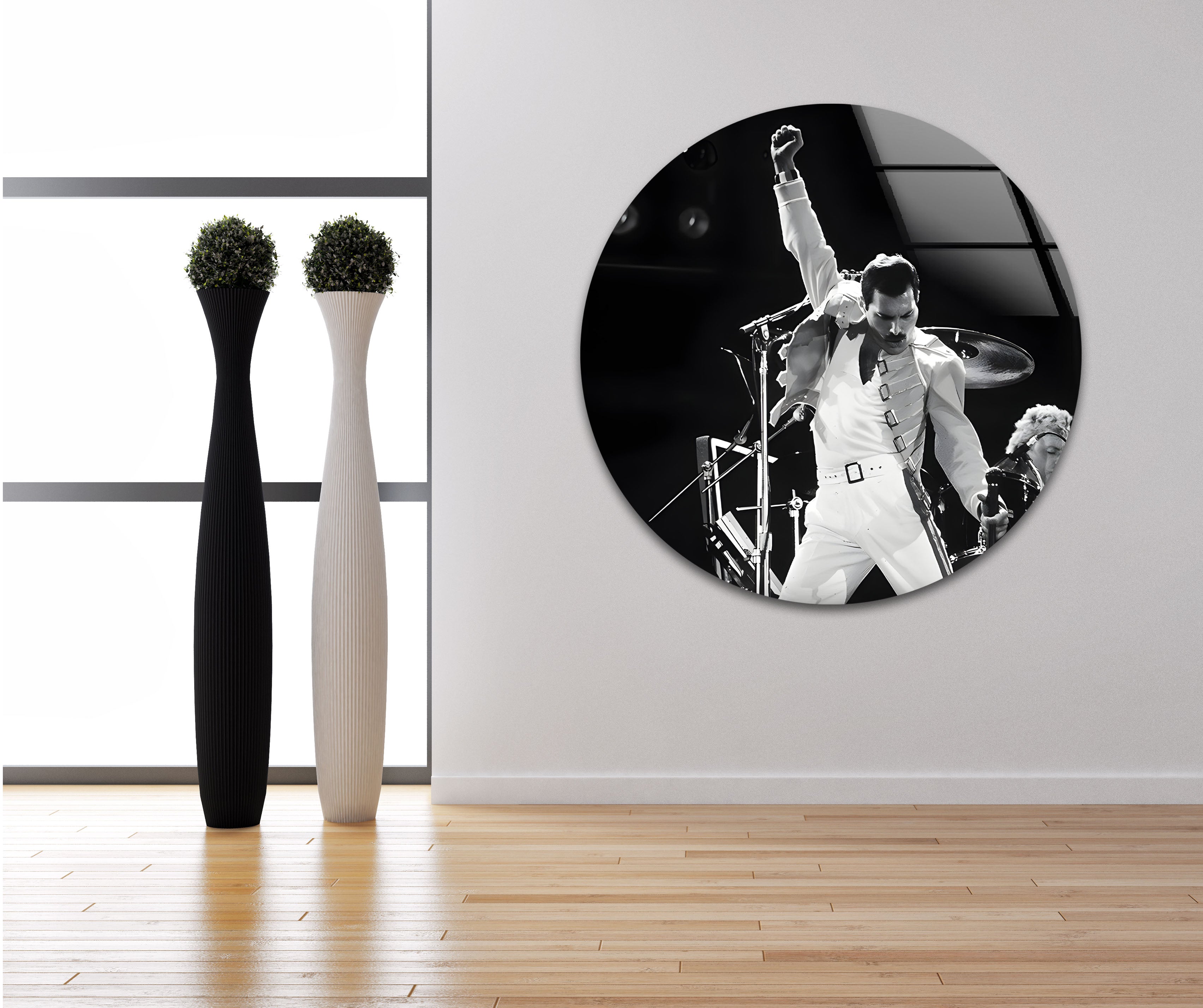 Freddie Mercury Glass Wall Art - Black & White Queen Band Tribute for Home & Office Decor - Perfect for Music Lovers & Retro Style Interiors