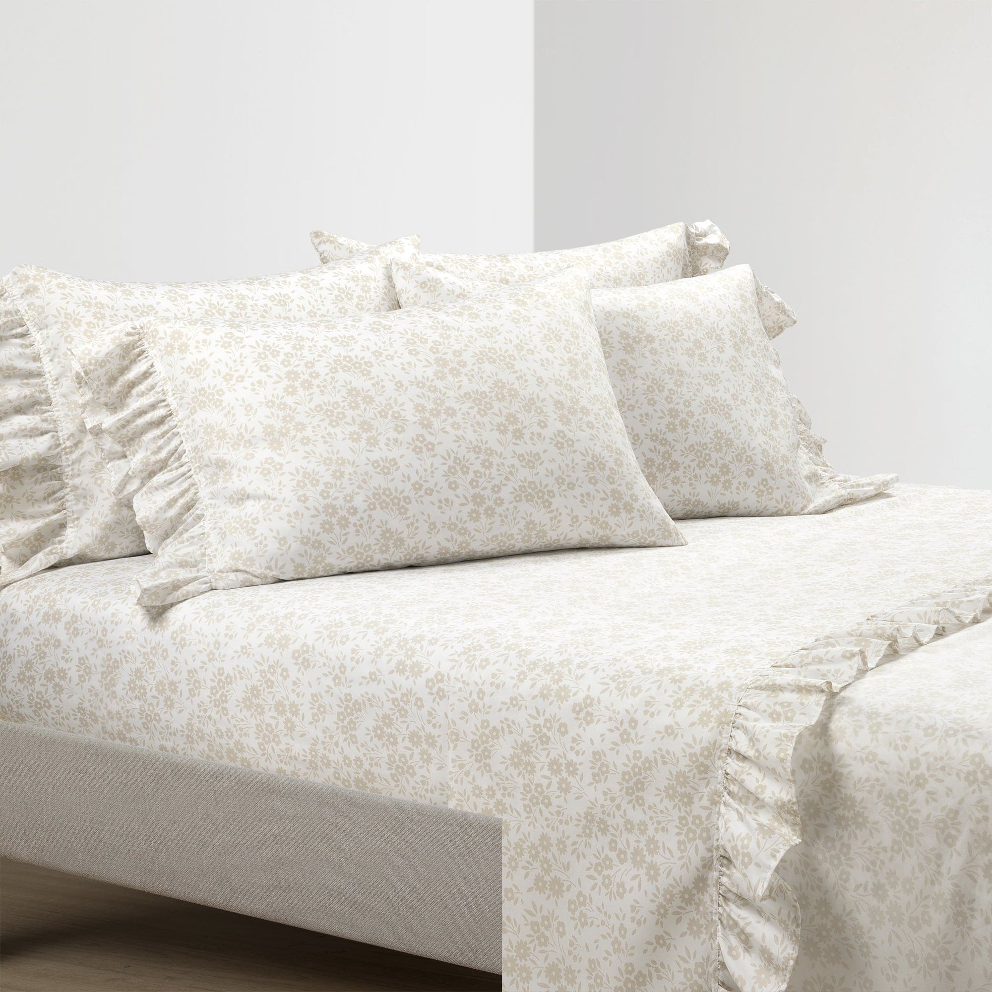 Garden Of Flowers Ruffle Sheet Set - Soft Floral Bedding for Girls & Women - Perfect for Home Decor, Guest Rooms & Cozy Bedroom Makeovers
