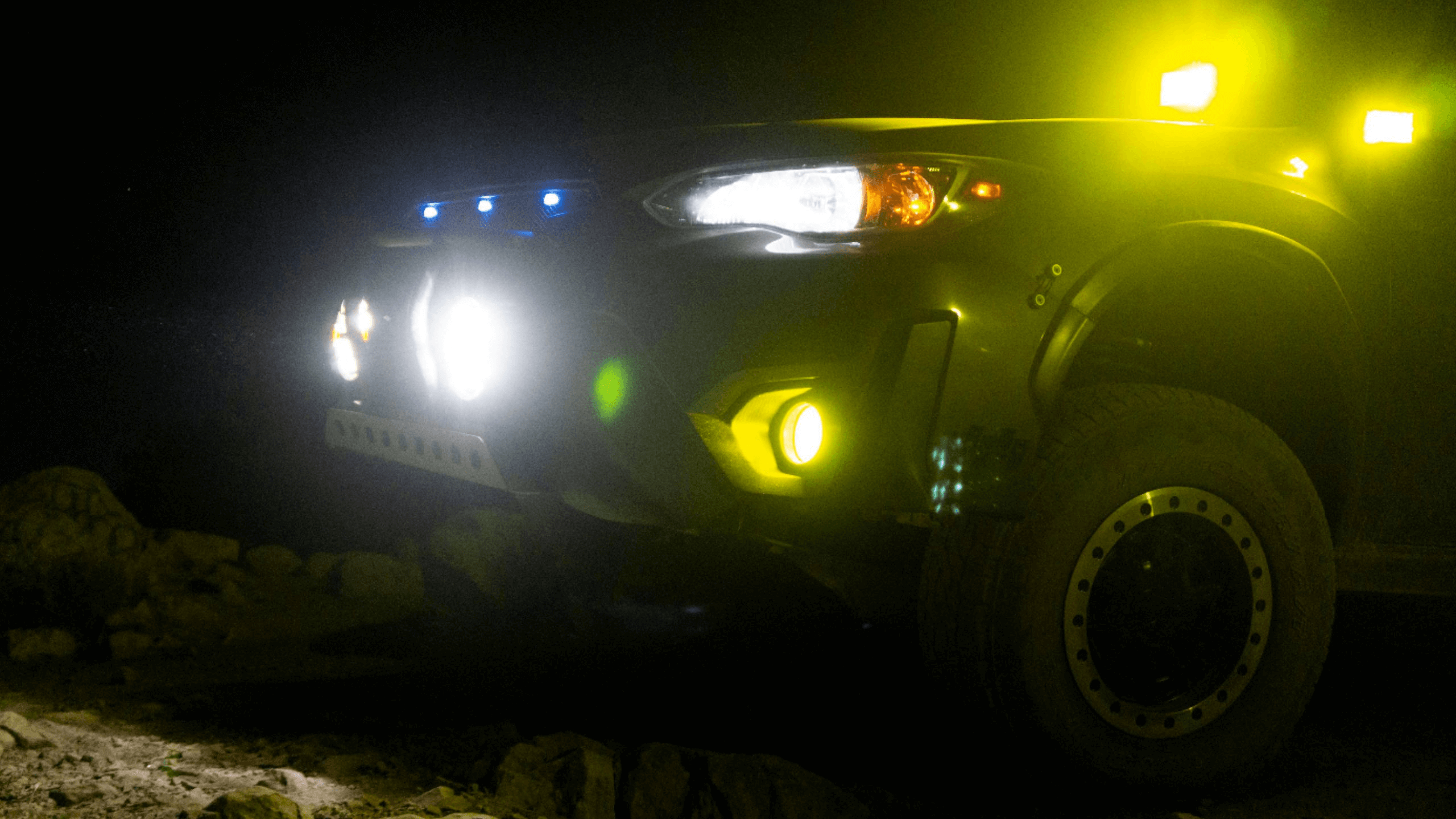 240W 7-Inch 24000LM Offroad LED Light Bar for Jeep, Truck, SUV, Pickup - High-Intensity Driving Lights for Bumper, Roof, or Grill Mounting - Perfect for Off-Roading, Night Driving, and Adventure