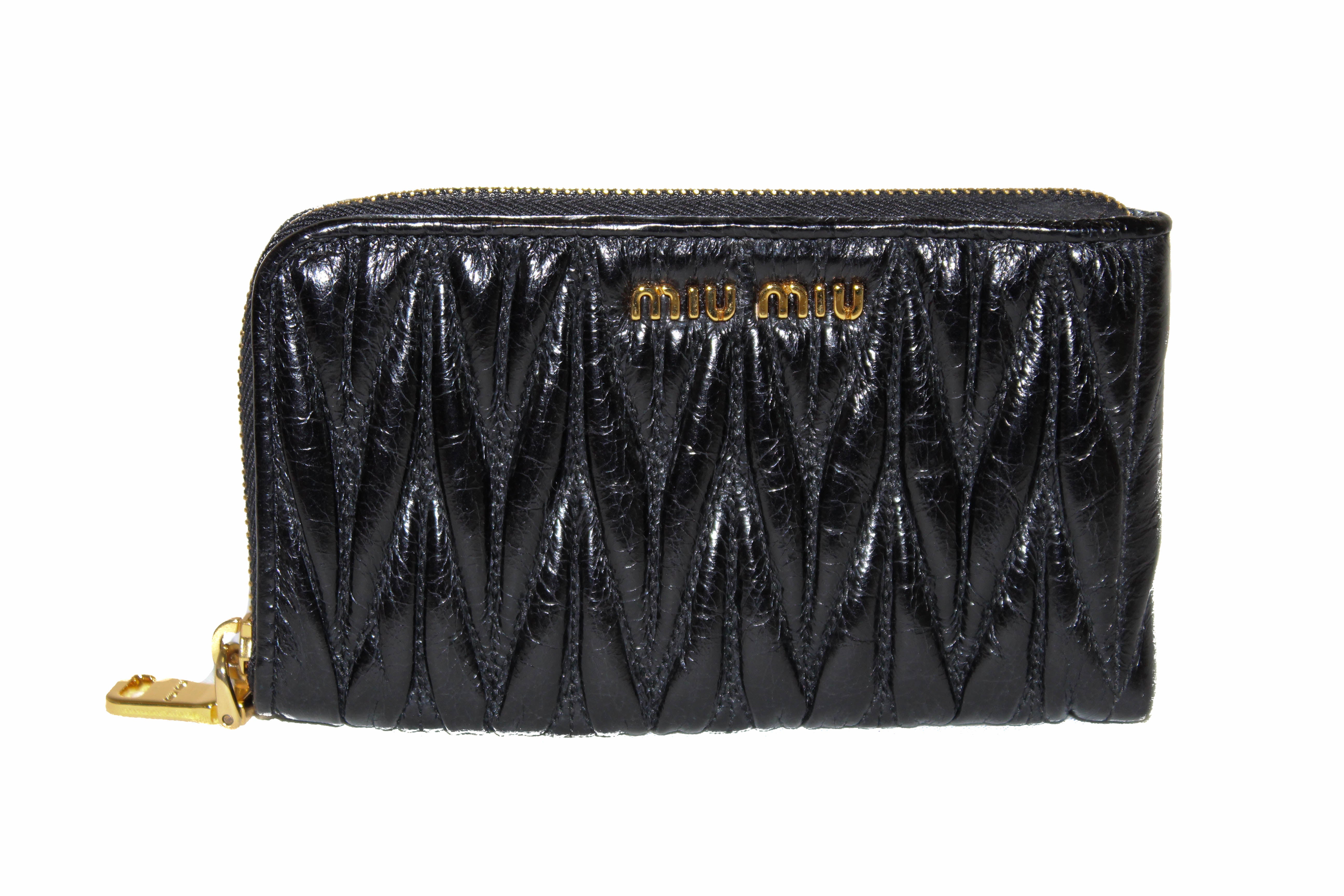 Authentic Miu Miu Black Matelasse Distressed Leather Card Holder Wallet - Luxury Compact Wallet for Women, Perfect for Everyday Use & Travel Essentials