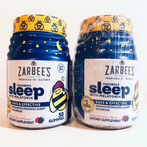 Zarbee's Kids Melatonin Gummies 1mg - Natural Berry Flavor Sleep Aid for Children - 100 Count - Drug Free & Non-Habit Forming - Perfect for Bedtime Routine & Travel - Expires 5/24