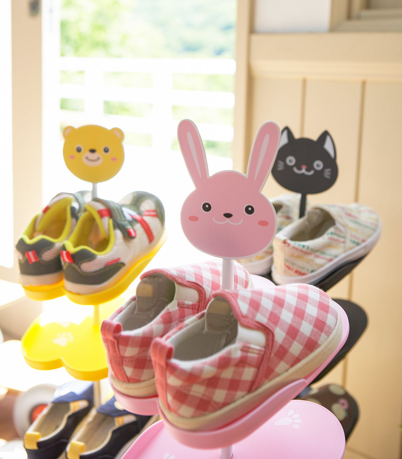 Durable 26-Inch Kids' Shoe Rack - Steel Storage Organizer for Children's Shoes - Perfect for Bedroom, Closet, or Entryway Organization
