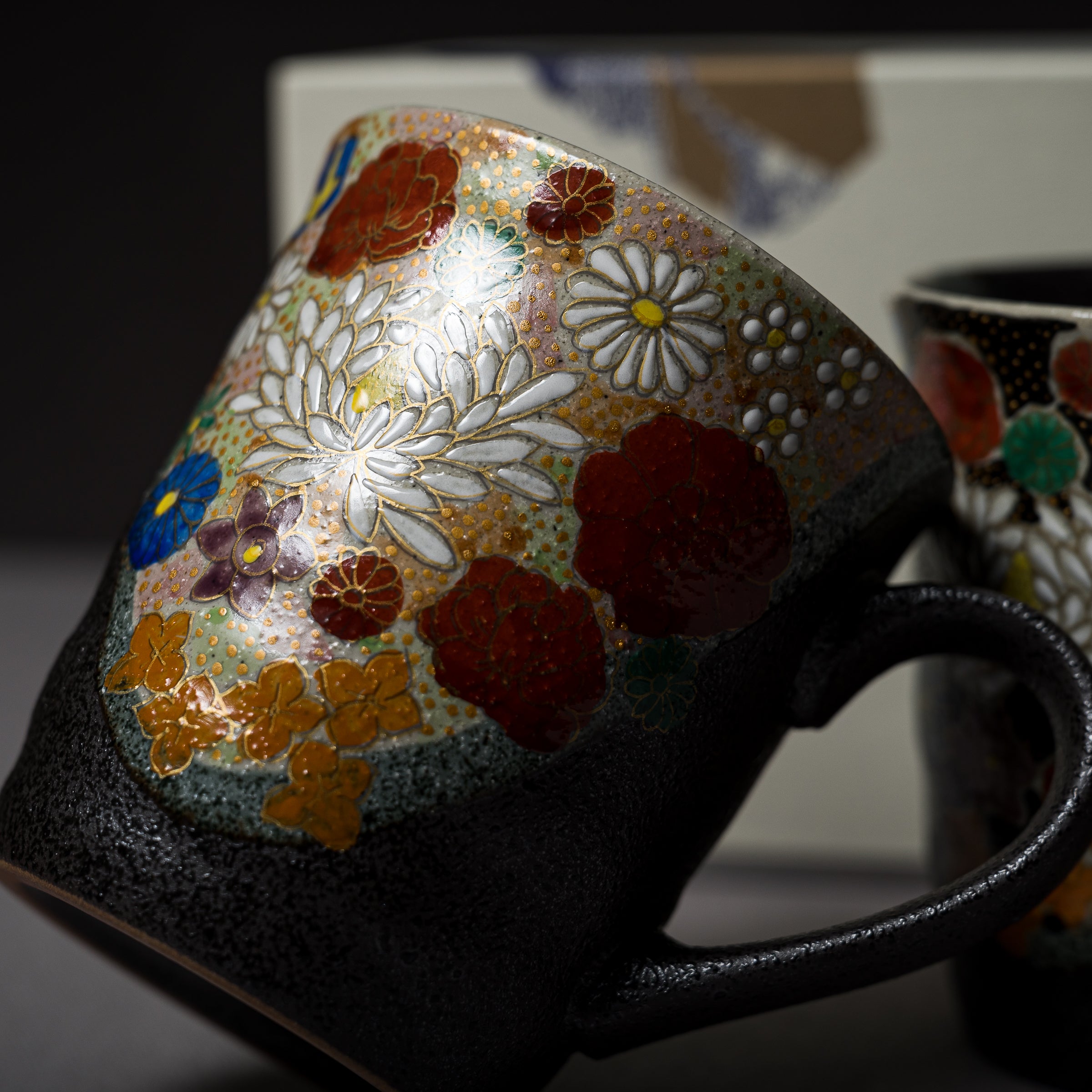 Kutani Ware Hanazume Pair Mug Cup - Japanese Traditional Hand-Painted Ceramic Coffee Mugs for Couples, Gift for Anniversary & Valentine's Day - Perfect for Morning Coffee, Tea Time & Romantic Dining