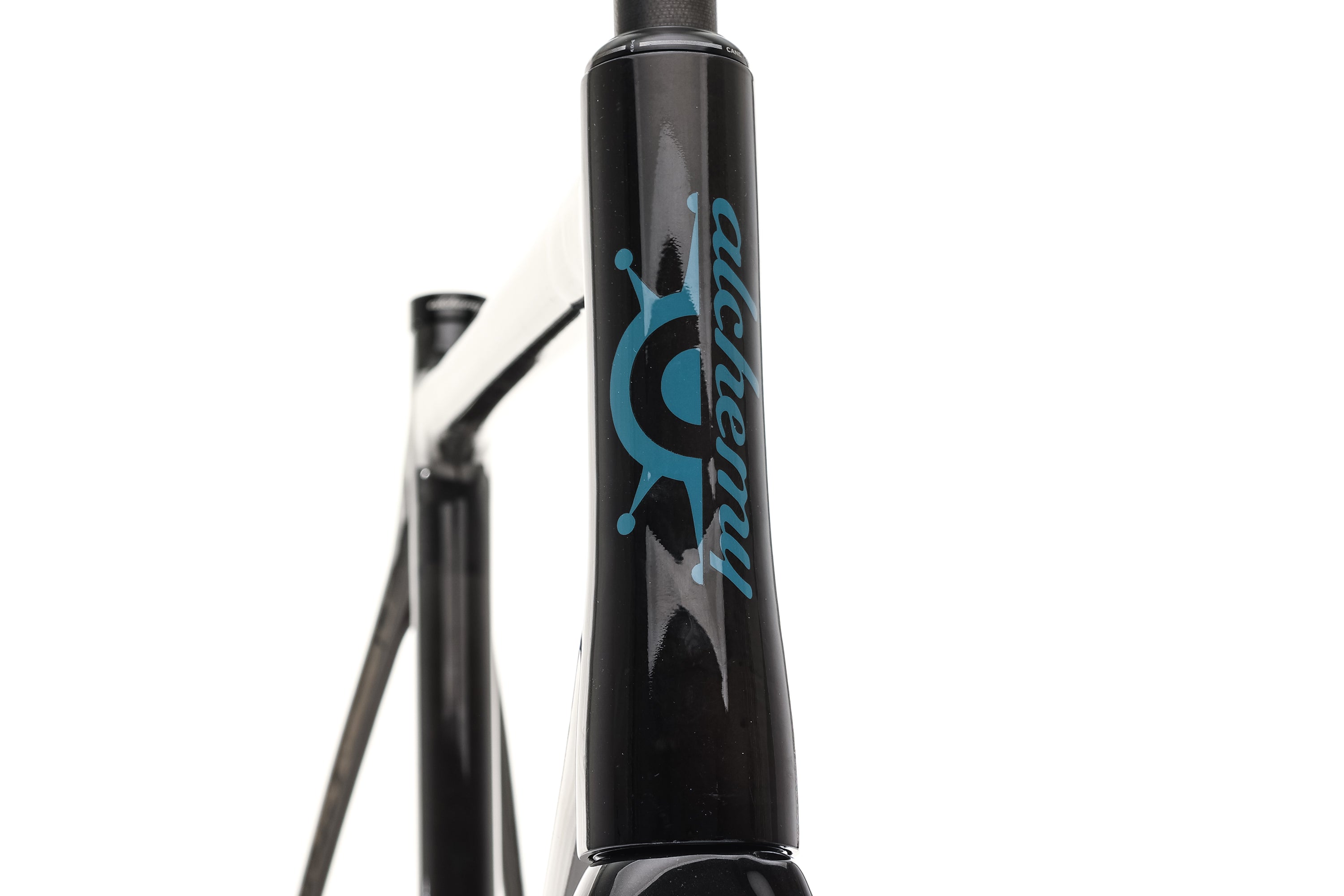 Alchemy Atlas 61cm Carbon Road Bike Frameset - Lightweight & Aero Design for Racing & Endurance Cycling | 2022 Model | Perfect for Road Racing, Triathlons & Long-Distance Rides