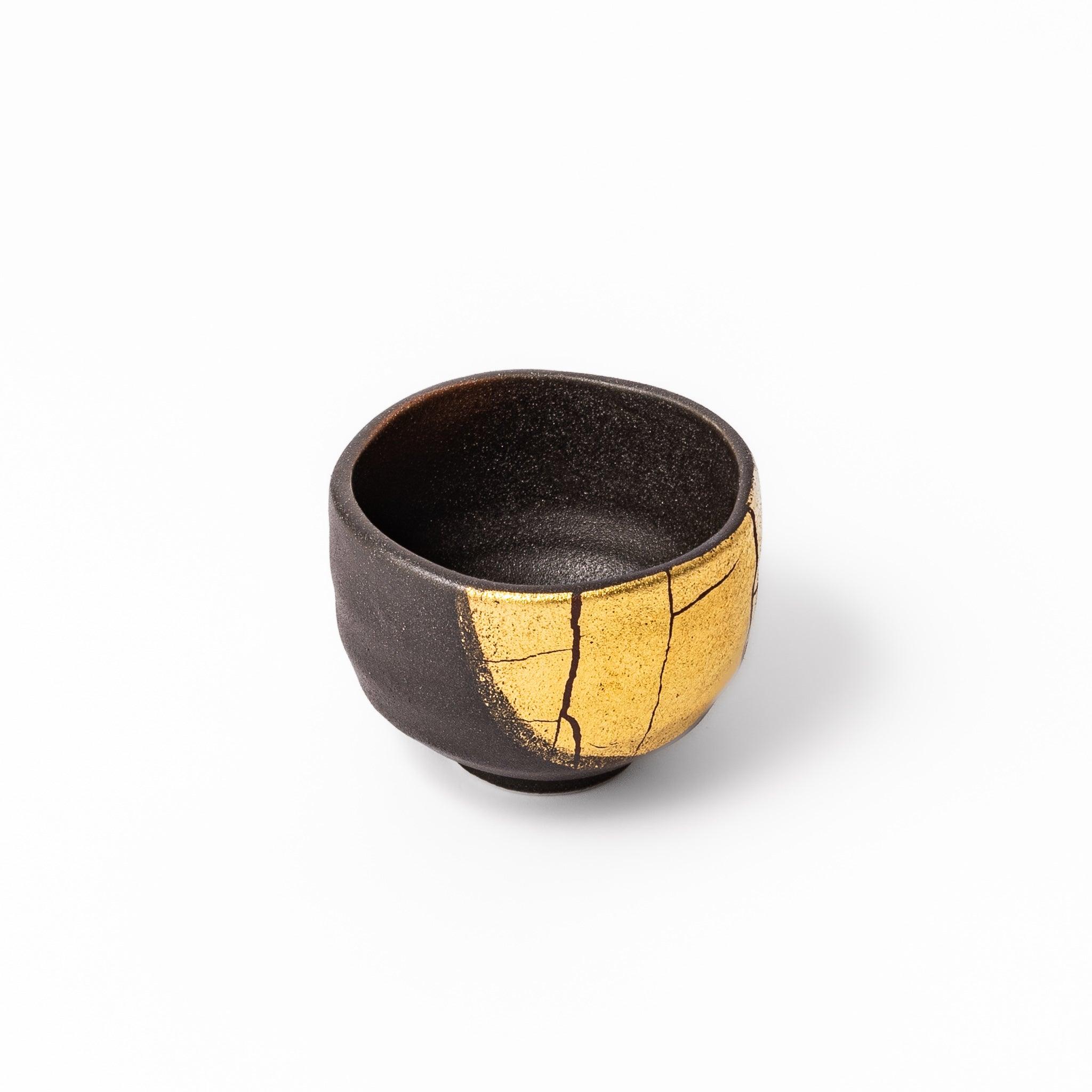 Authentic Japanese Kintsugi Kutani Sake Set - Handcrafted Ceramic Sake Cups & Decanter - Perfect for Japanese Tea Ceremonies, Gift Giving & Home Decor