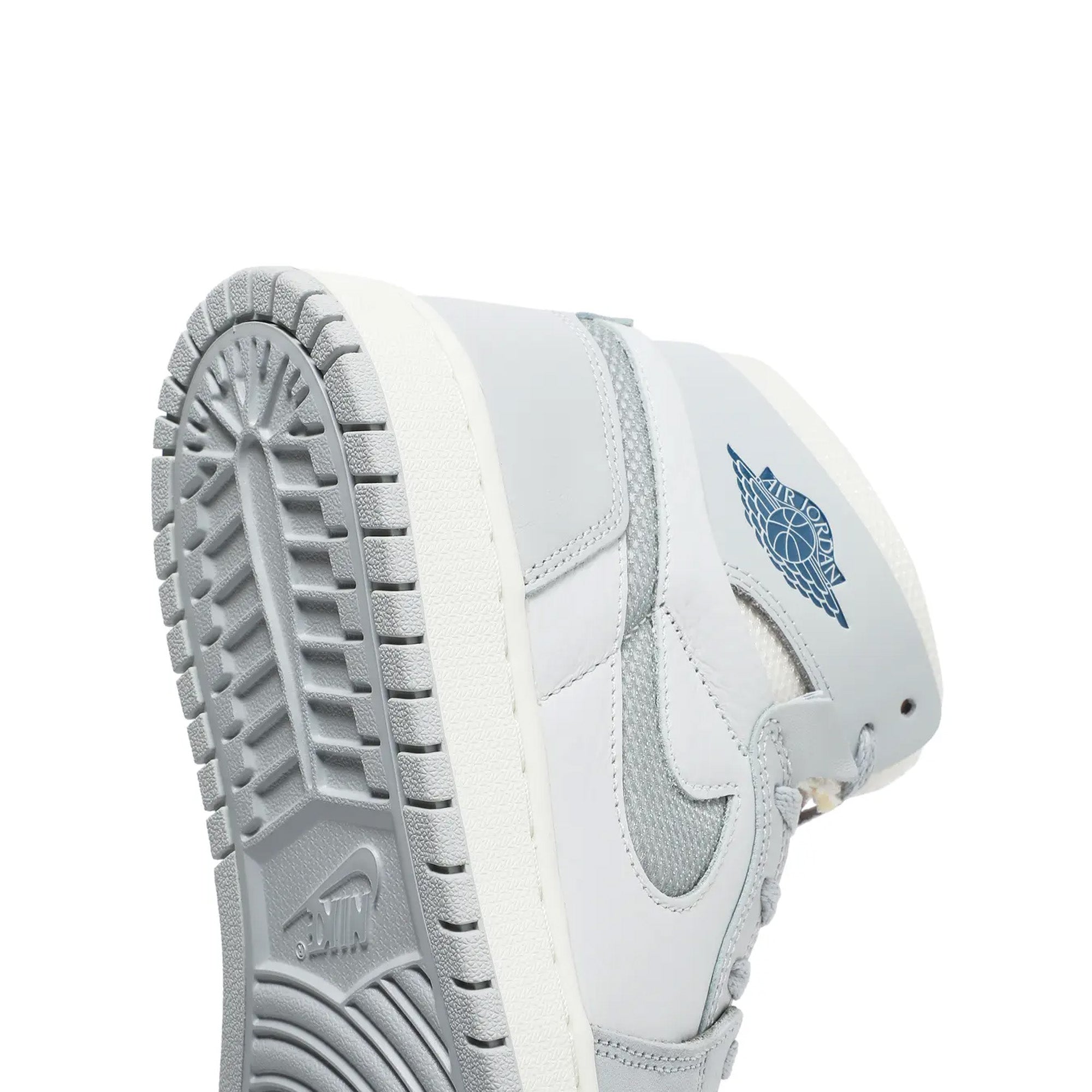 Air Jordan 1 Zoom CMFT 'Photon Dust' Men's Basketball Shoes - Lightweight Comfort for Casual Wear & Street Style