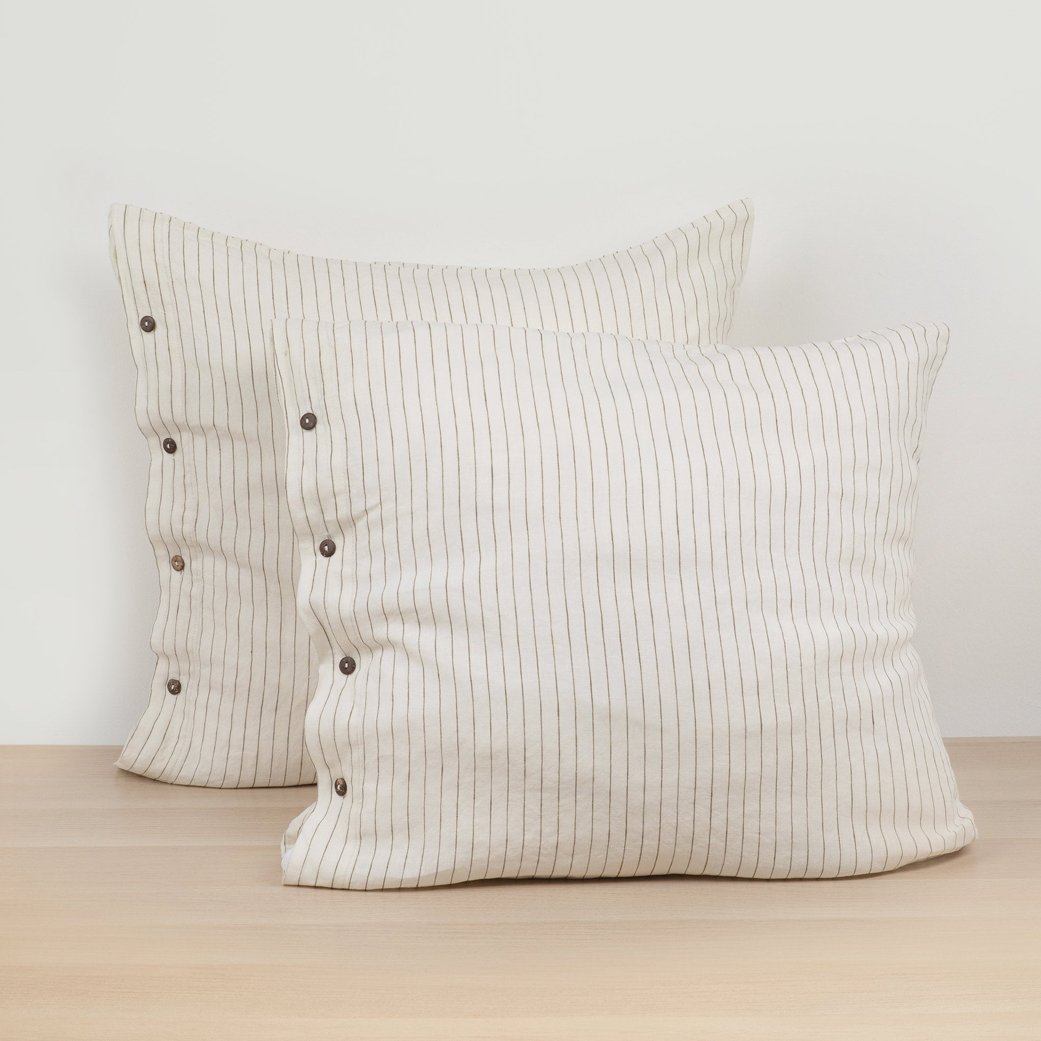 Heveya® Linen Throw Pillow Covers - Soft & Breathable Decorative Cushion Cases for Sofa, Bed, Couch - Home Decor & Living Room Accessories