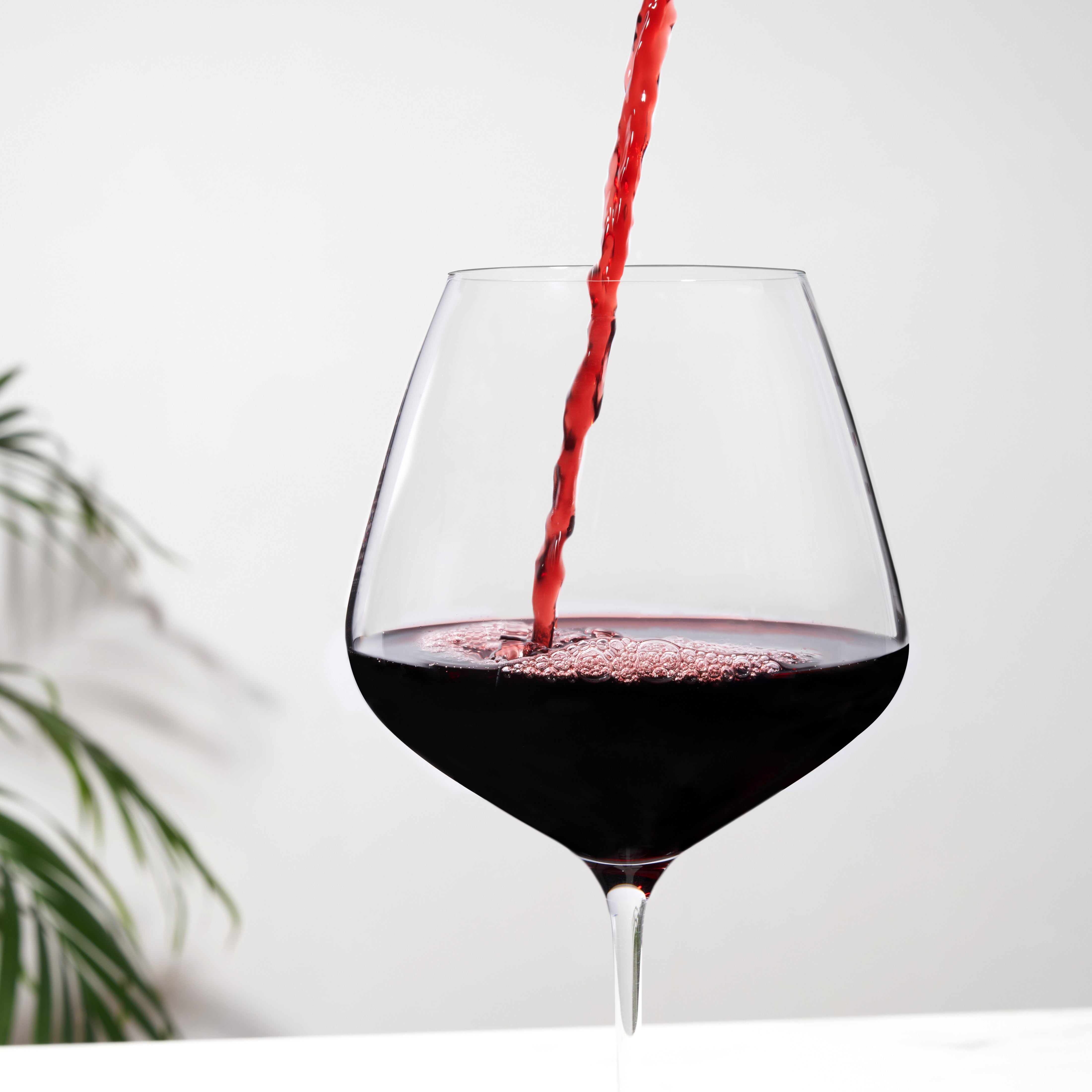 Premium Inez Crystal Burgundy Wine Glasses Set of 4 - Elegant Stemware for Red Wine, Dinner Parties & Special Occasions