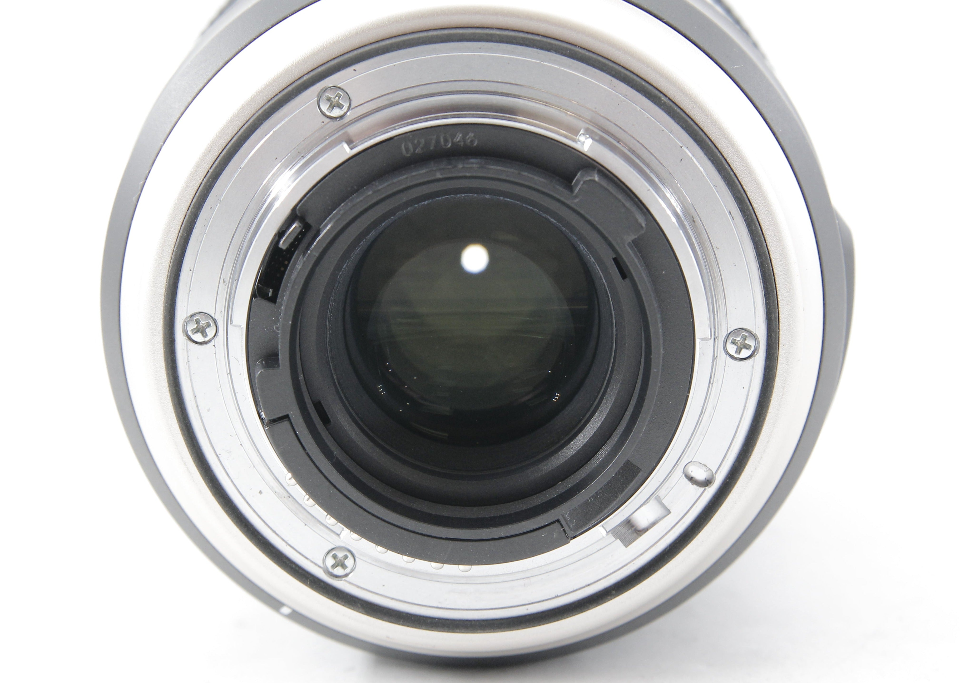 Tamron SP 90mm f/2.8 Di Macro 1:1 VC USD Lens for Nikon - Full Frame Macro Photography Lens with Vibration Compensation for Stunning Close-Up Shots - Perfect for Portraits, Product Photography & Nature Macro Shots