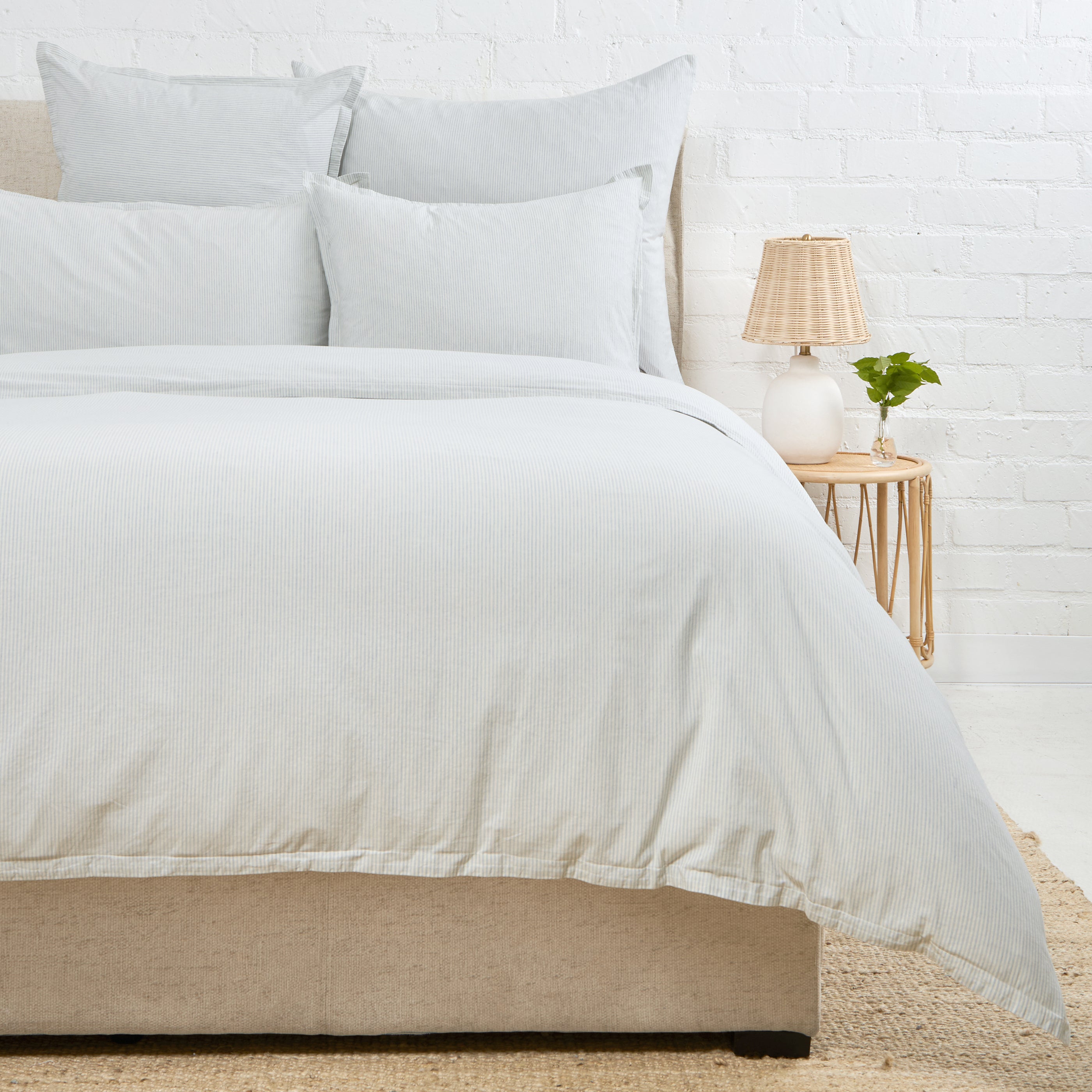 Premium Luke Duvet Cover Set - Soft & Breathable Bedding for All Seasons - Perfect for Home, Dorm, or Guest Room Decor