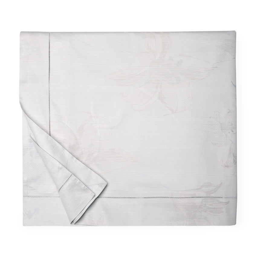 Soft & Breathable Kara Duvet Cover Set - Queen Size, 3-Piece Luxury Bedding with Zipper Closure - Perfect for Master Bedroom, Guest Room & Airbnb Stays