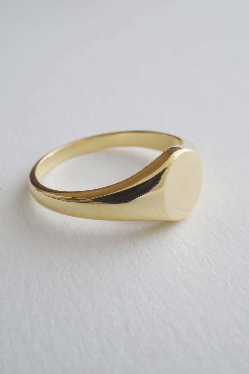 Honeycat Signet Ring for Women - Elegant Minimalist Jewelry in Gold, Rose Gold & Silver | Perfect for Everyday Wear, Gifts & Special Occasions