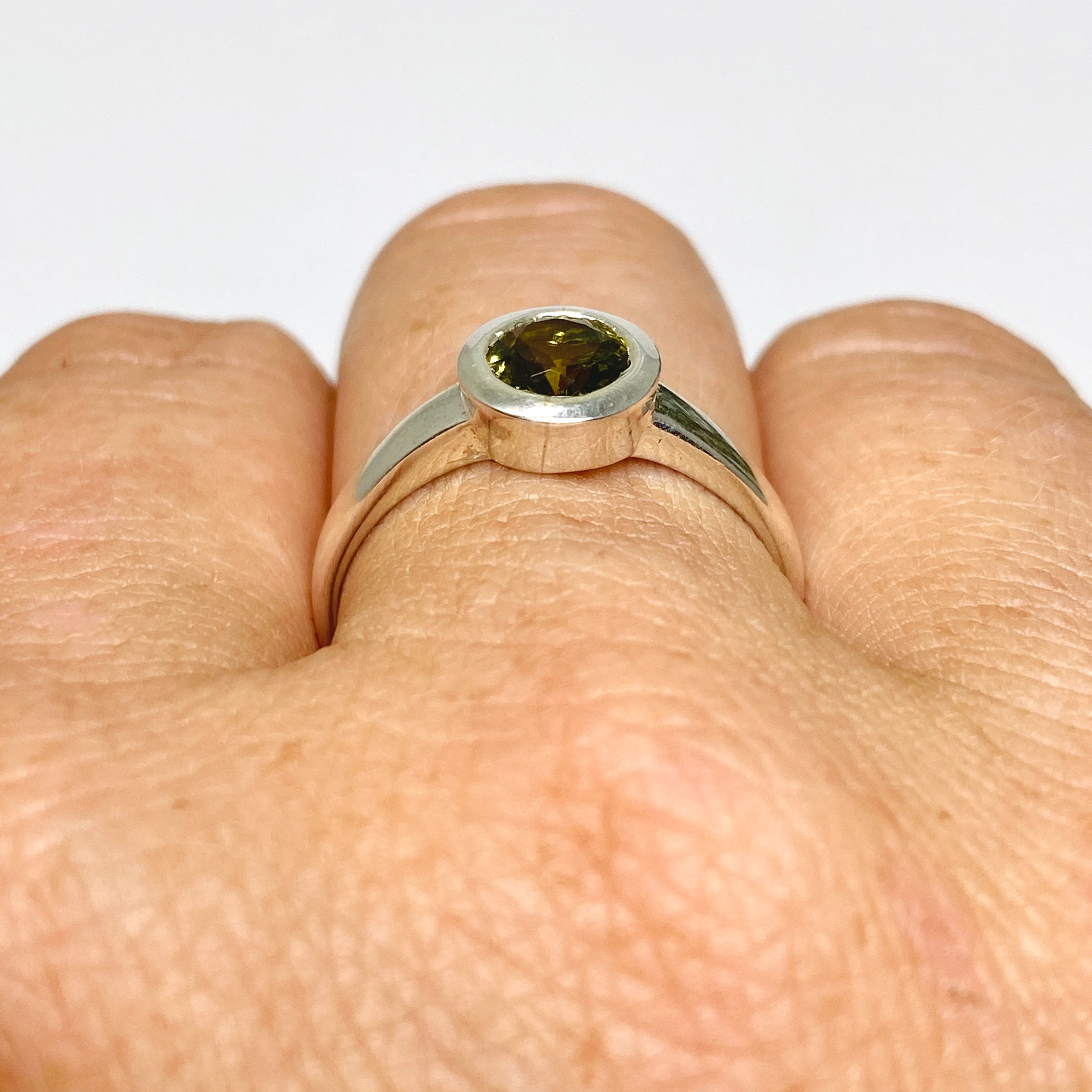 Green Tourmaline Round Faceted Ring Size 9 - Sterling Silver Gemstone Jewelry for Women - Perfect for Engagement, Wedding & Everyday Wear