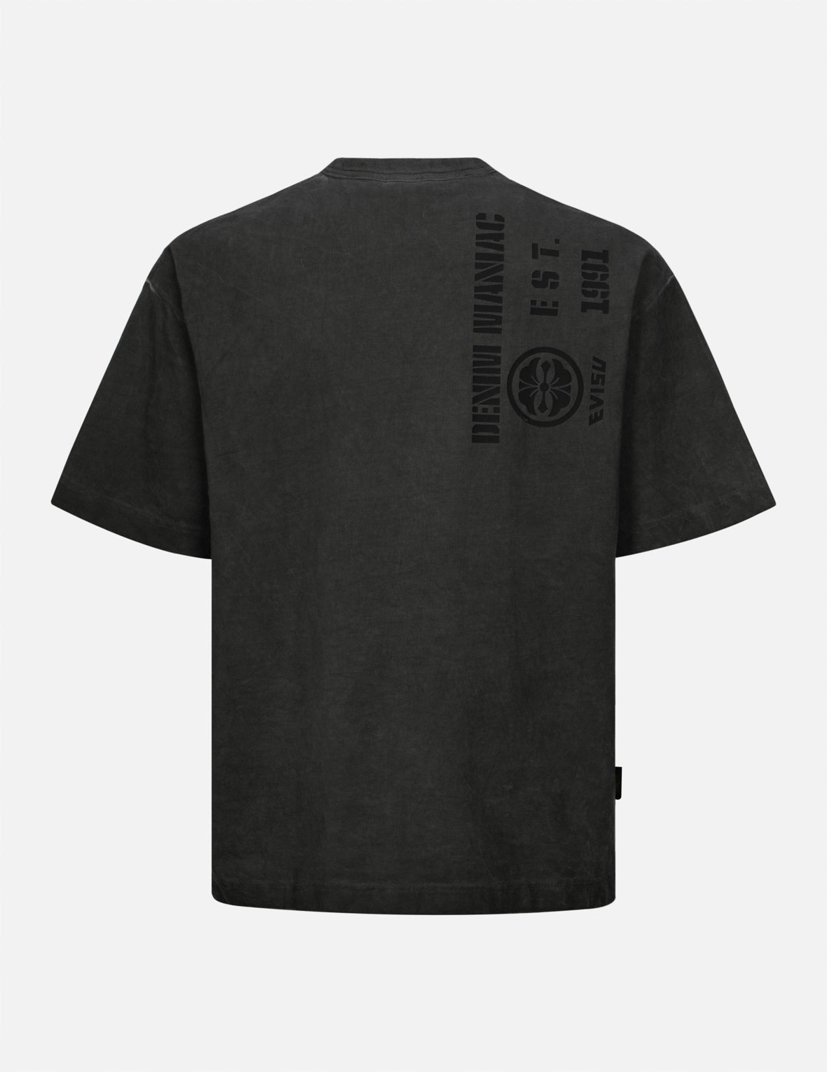 Premium Japanese Kamon & Embroidery Loose Fit T-Shirt for Men - Traditional Design, Comfortable Cotton Fabric - Perfect for Casual Wear, Street Style & Cultural Events