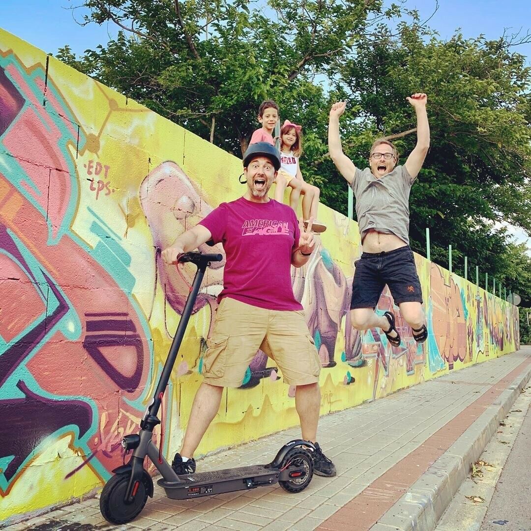 Refurbished Hiboy S2 Electric Scooter - 350W Motor, 18.6MPH, 17 Mile Range - Perfect for Commuting, Campus Travel & Urban Exploration